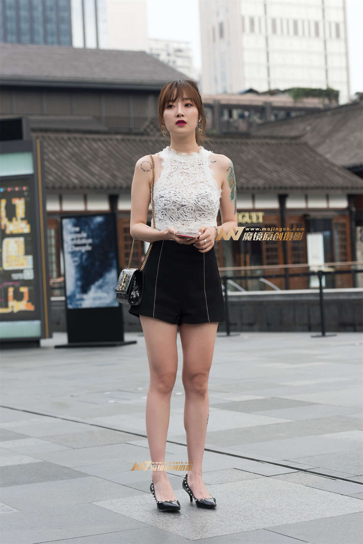 在等闺蜜小姐姐-日更街拍