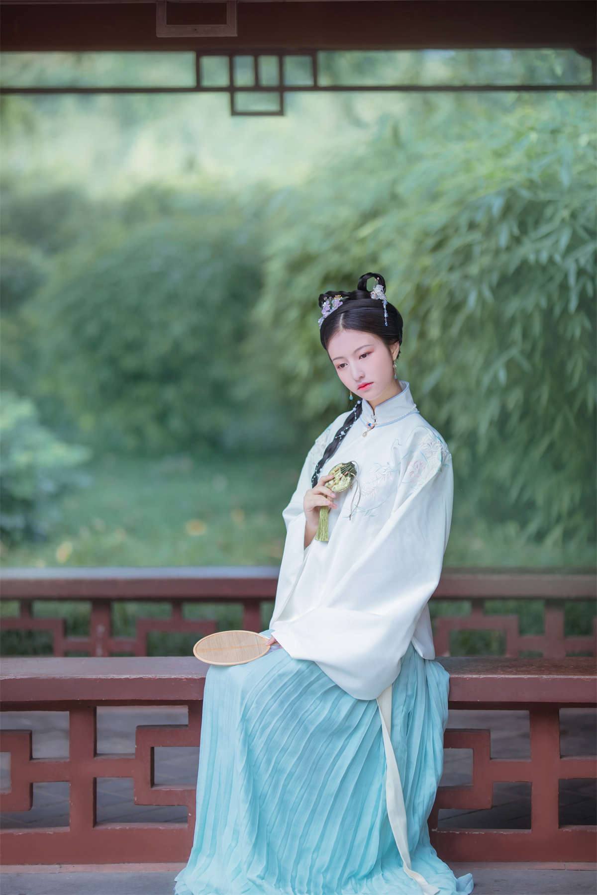 YITUYU艺图语 2023.04.25 点绛唇 培培-日更街拍