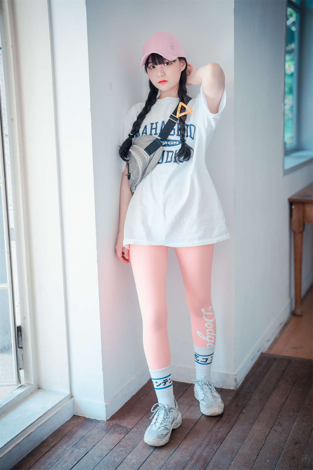 [DJAWA] Jenny – Loose and Tight Pink-日更街拍