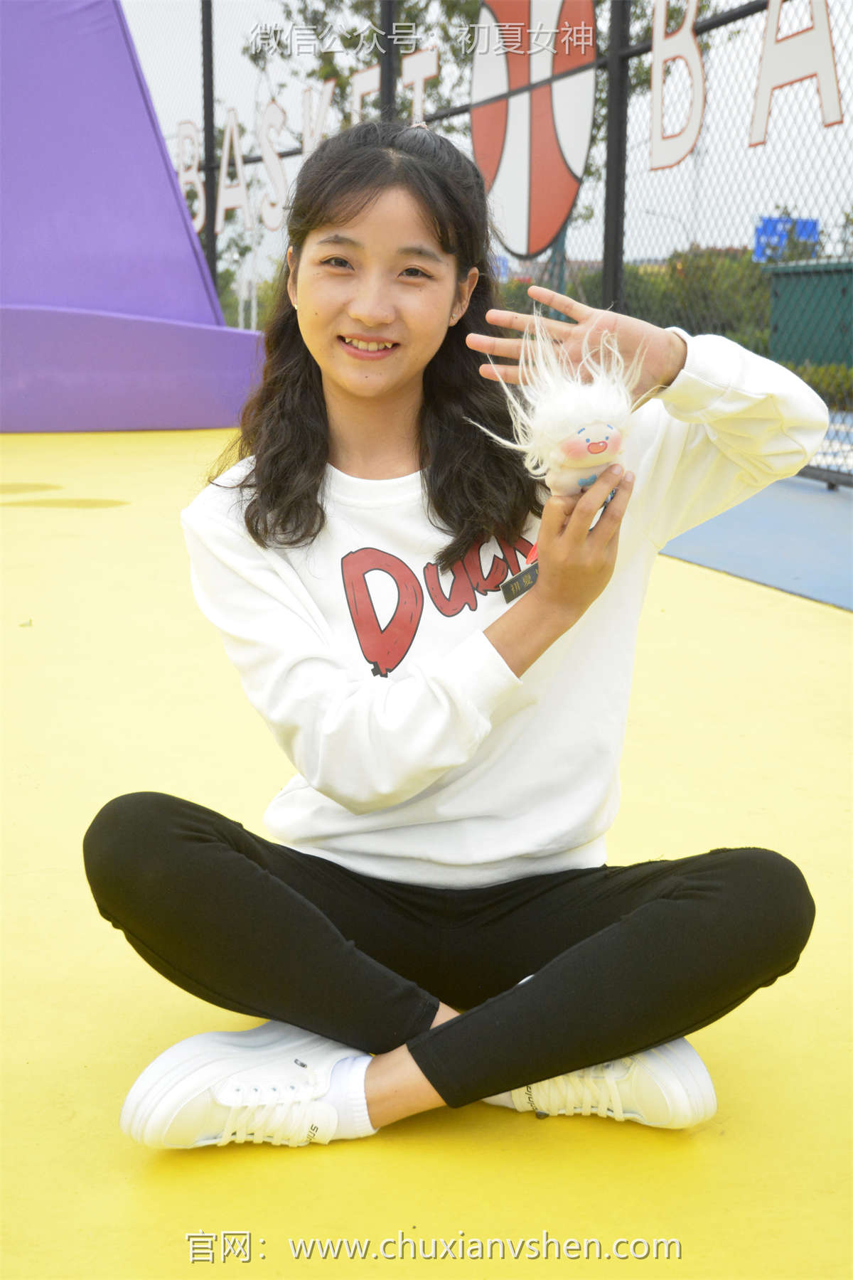 图片[2]-初夏女神 NO.099 点点 休闲卫衣-日更街拍