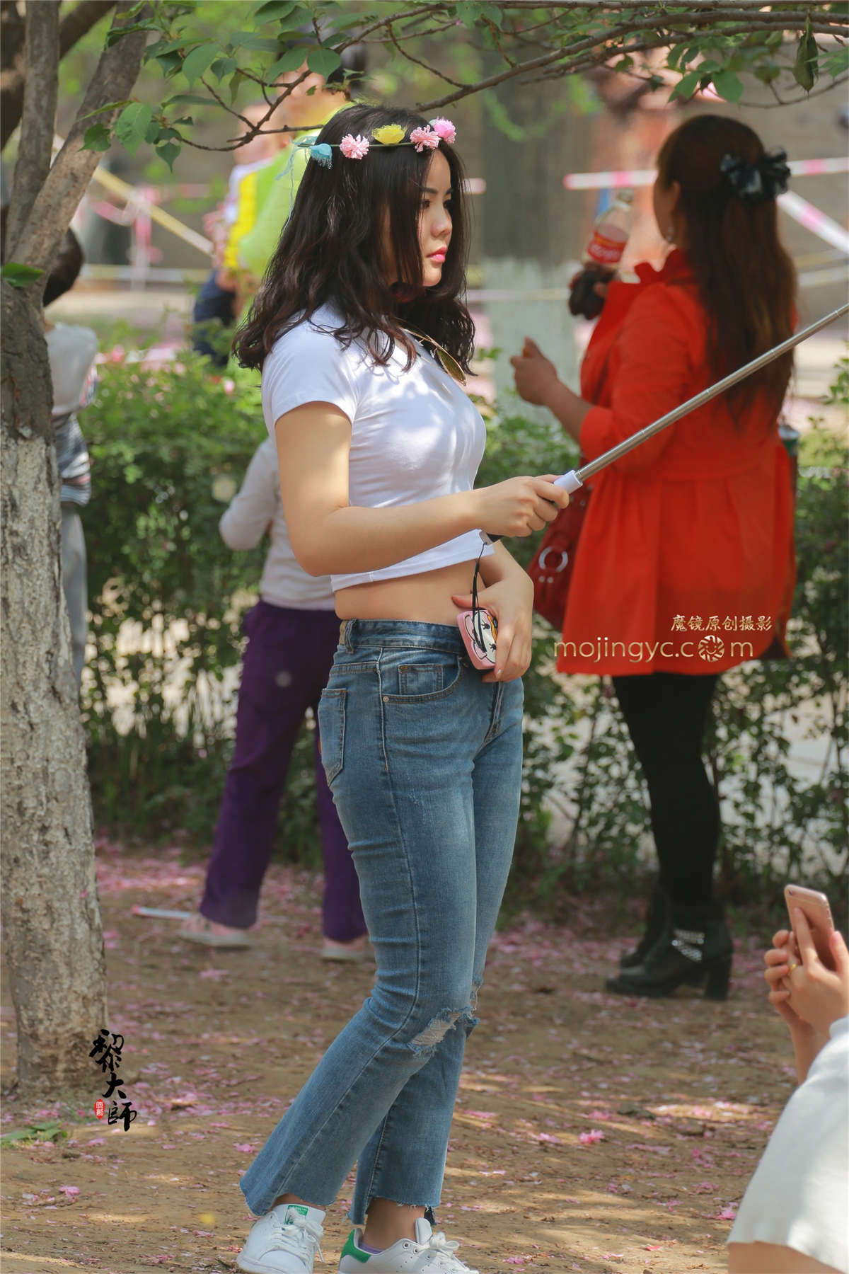 【女人与花系列】蕾丝姑娘，你是让我拍吗？不要太喷血...-日更街拍