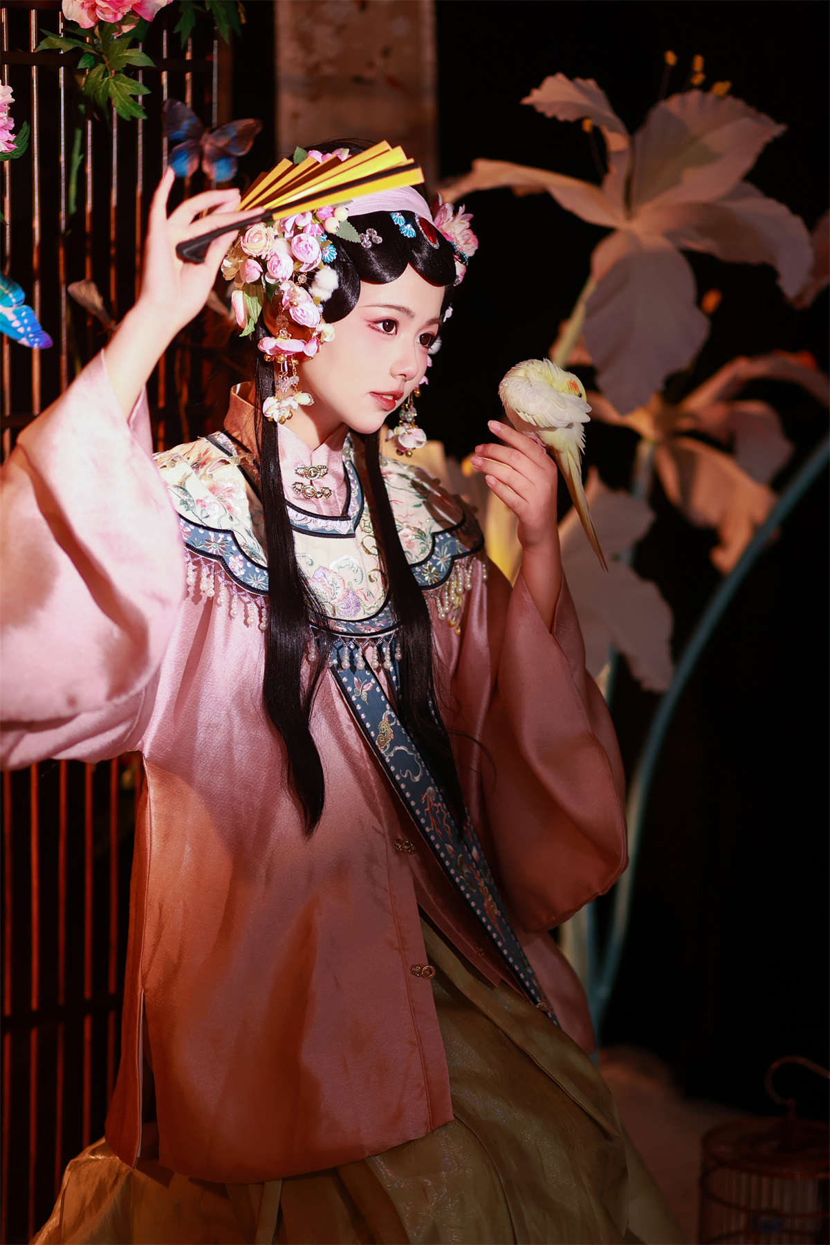 YITUYU艺图语 2024.01.24 蝴蝶戏 魚小鯉lili-日更街拍