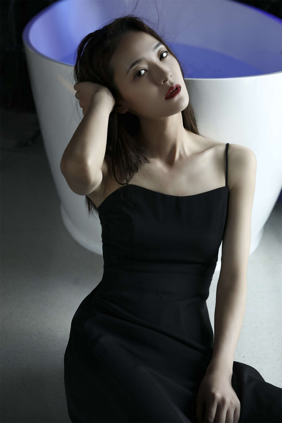 YITUYU艺图语 2023.04.26 BLUE WIND 周旭旭-日更街拍