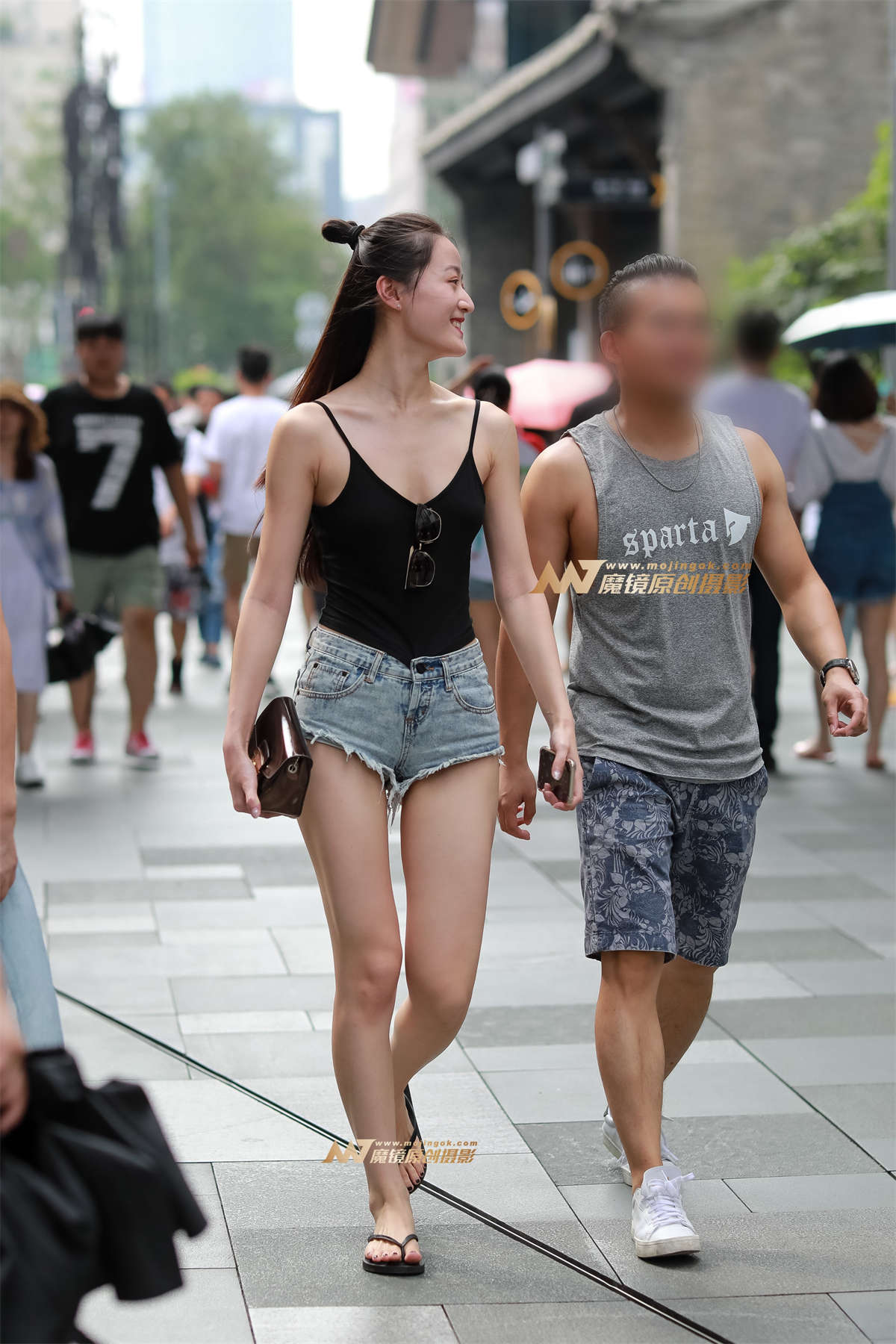 【凯恩赛帖】热裤美腿-日更街拍