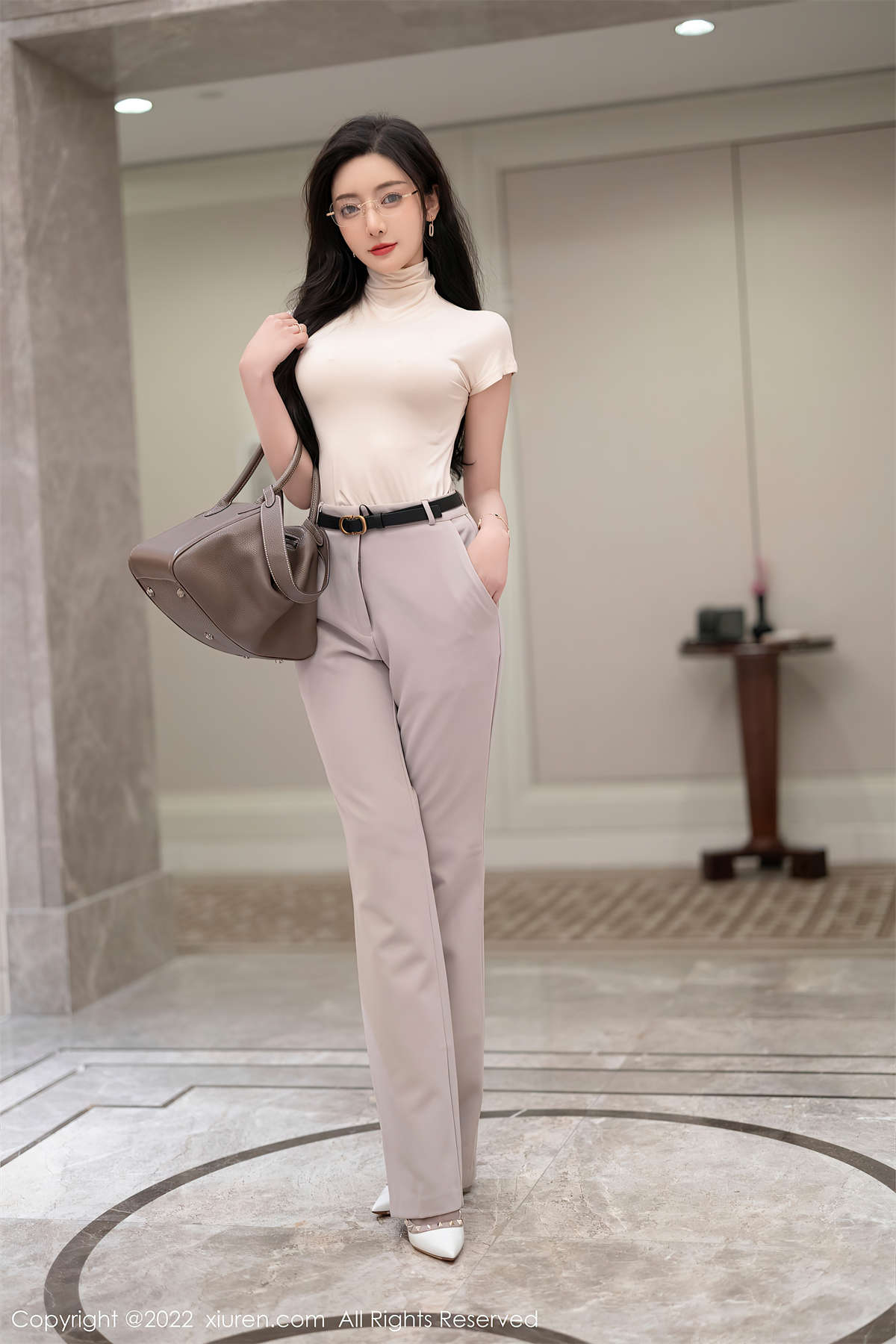 Xiuren秀人网 2022.05.16 NO.5015 王馨瑶yanni-日更街拍