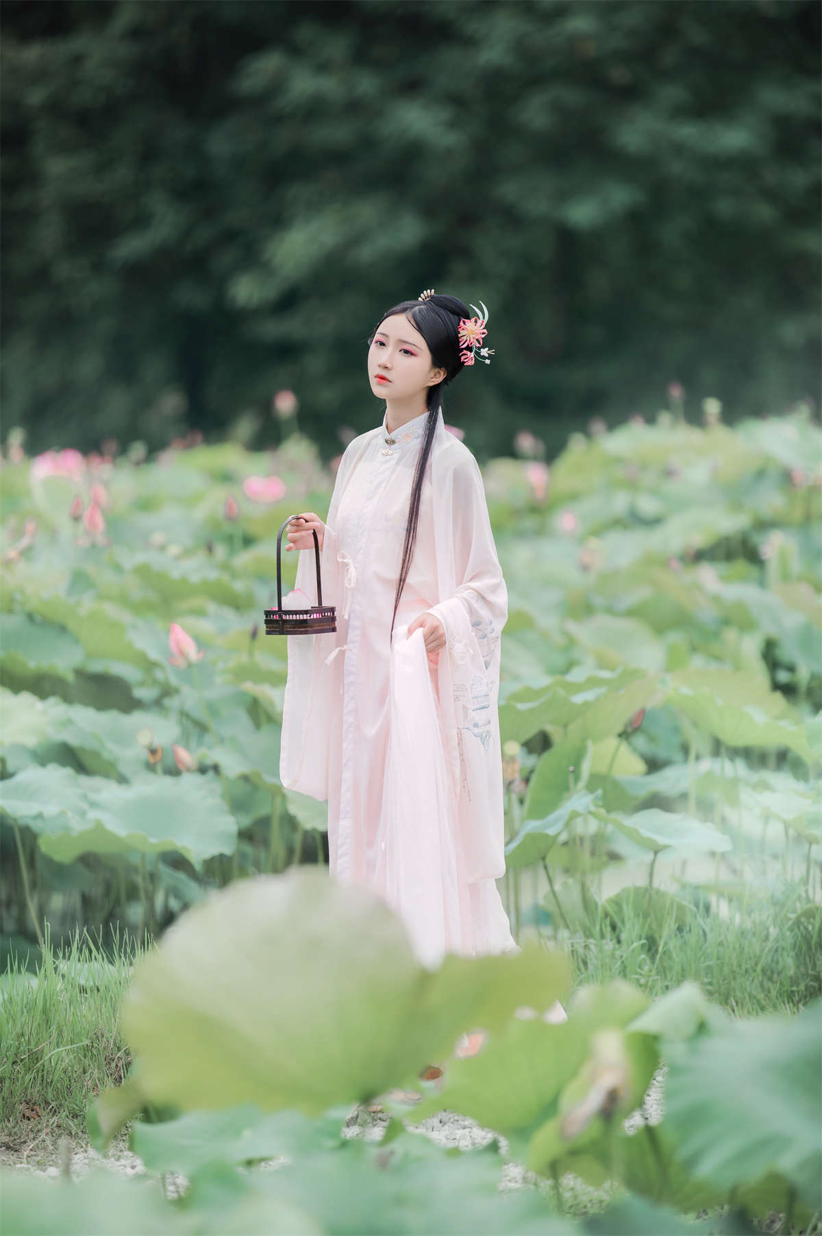 YITUYU艺图语 2023.04.26 采莲曲 绮罗生的小苏苏-日更街拍