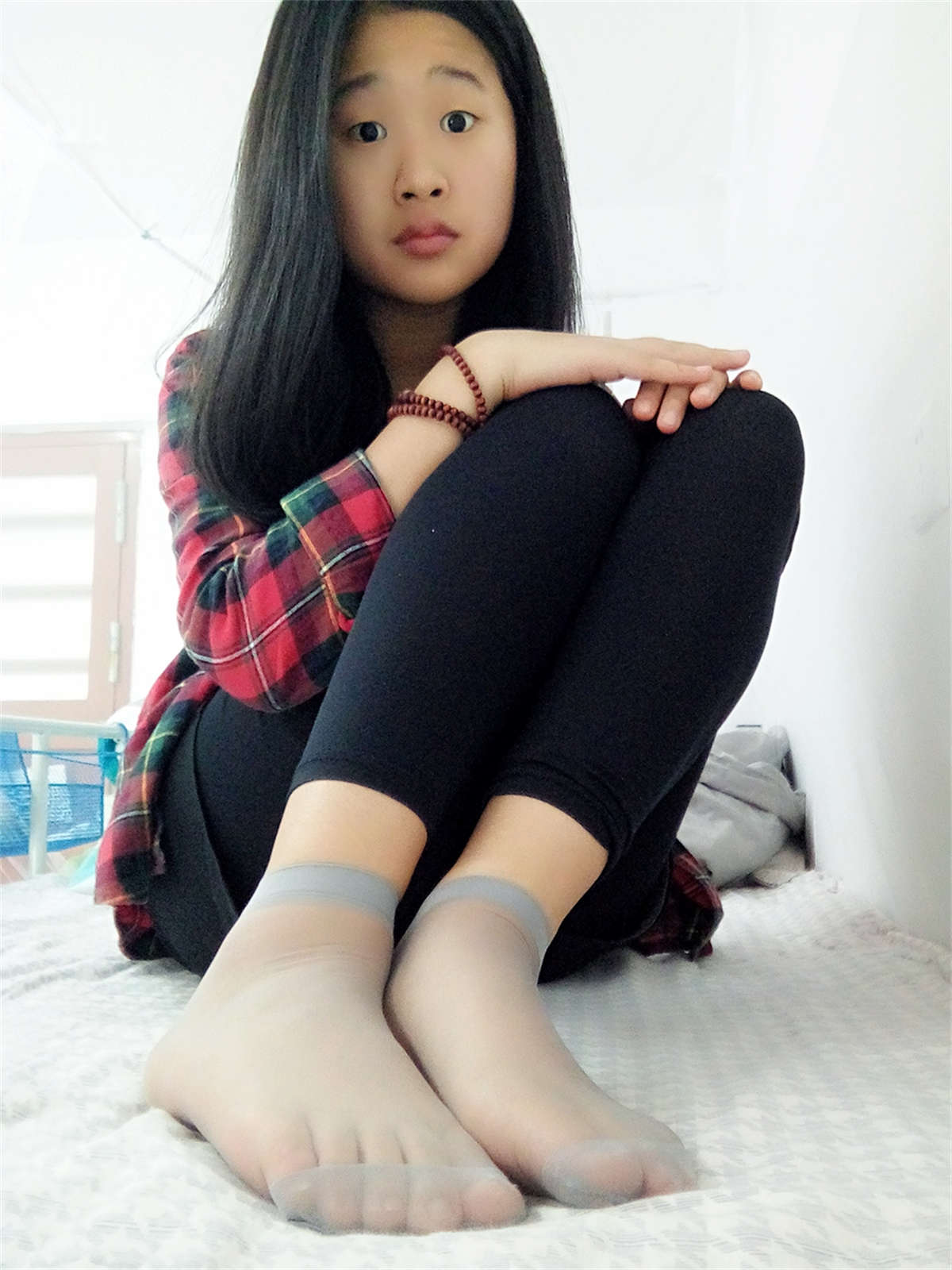 图片[2]-学妹校园寝室短丝系列030期 若琳-日更街拍