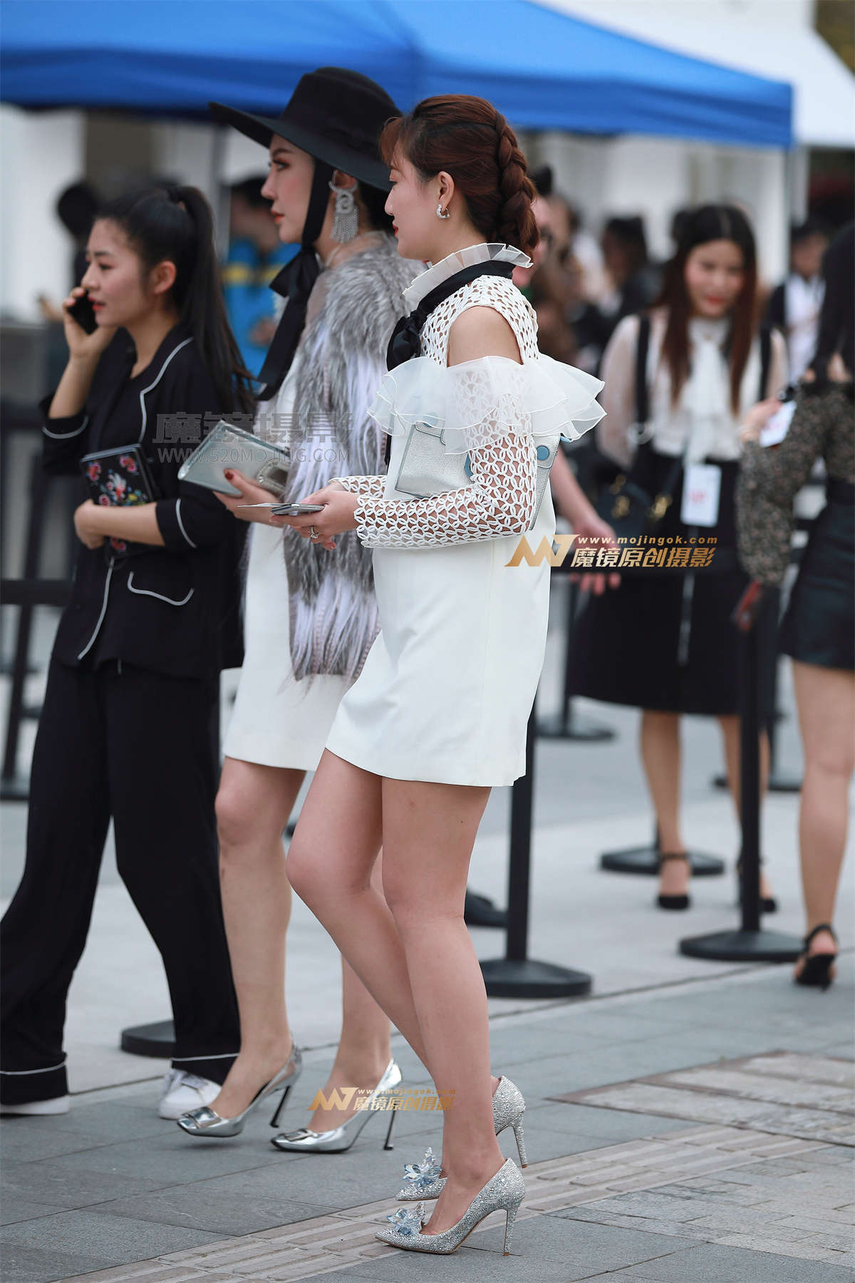 图片[2]-【风舞赛贴】短裙，裸腿，高跟-日更街拍