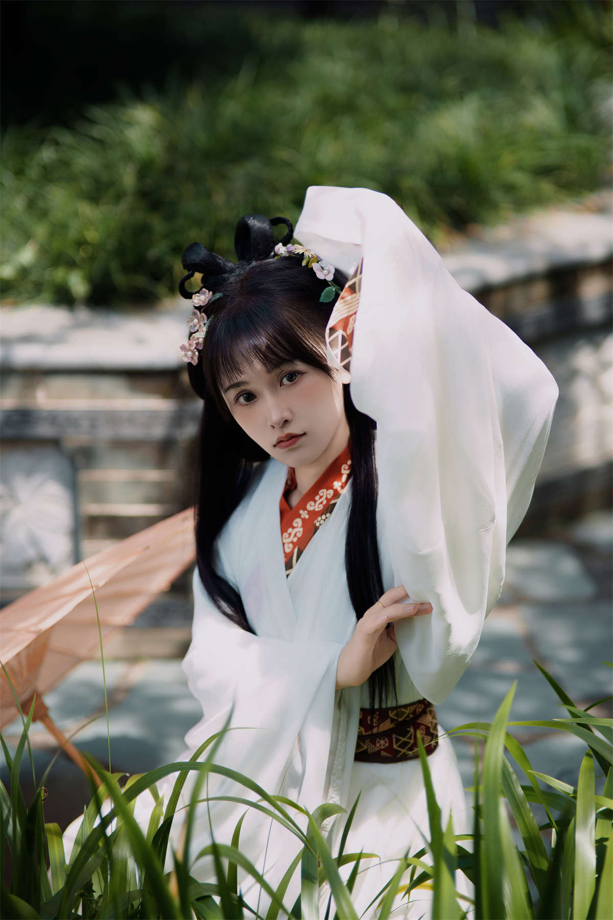 YITUYU艺图语 2024.09.29 衣襟带花 岁月风平 小小雨-日更街拍
