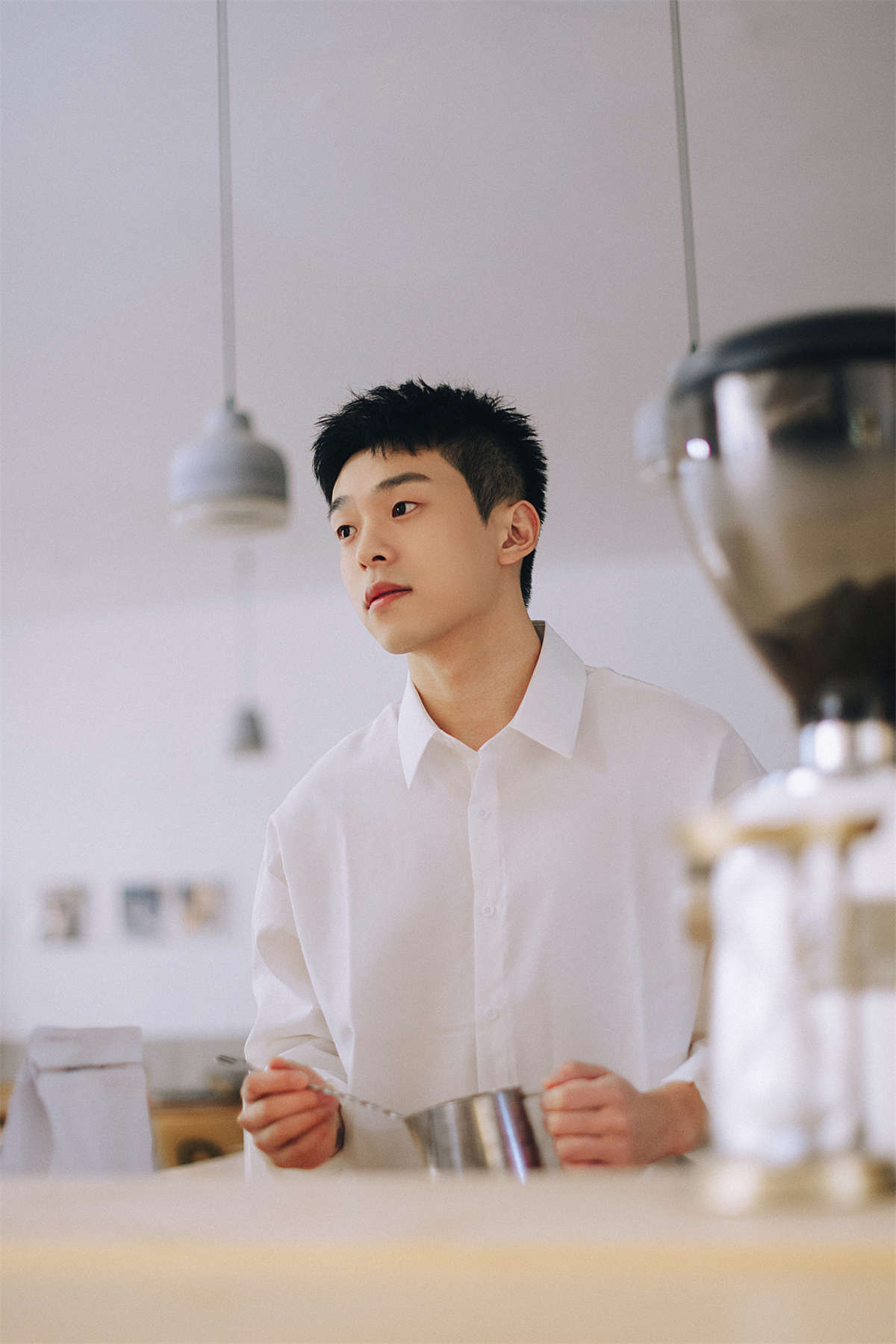 YITUYU艺图语 2023.05.31 咖啡店少年 高浩泽-日更街拍