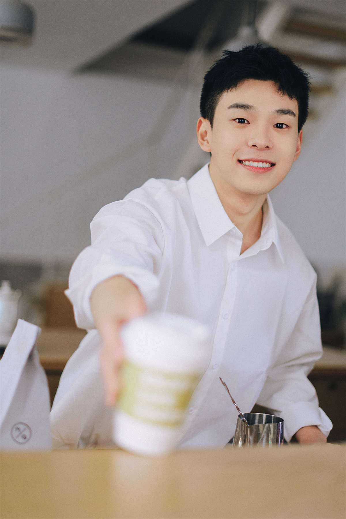 YITUYU艺图语 2023.05.31 咖啡店少年 高浩泽插图1