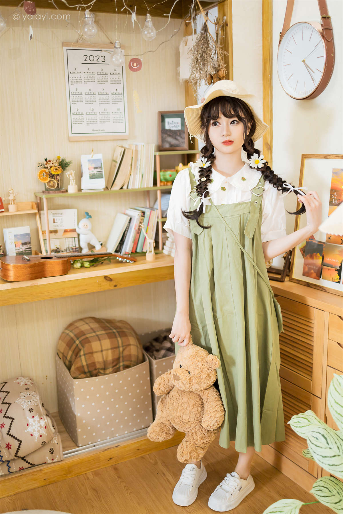 YALAYI雅拉伊2023.05.15 NO.1033 世间的温柔 小亭-日更街拍