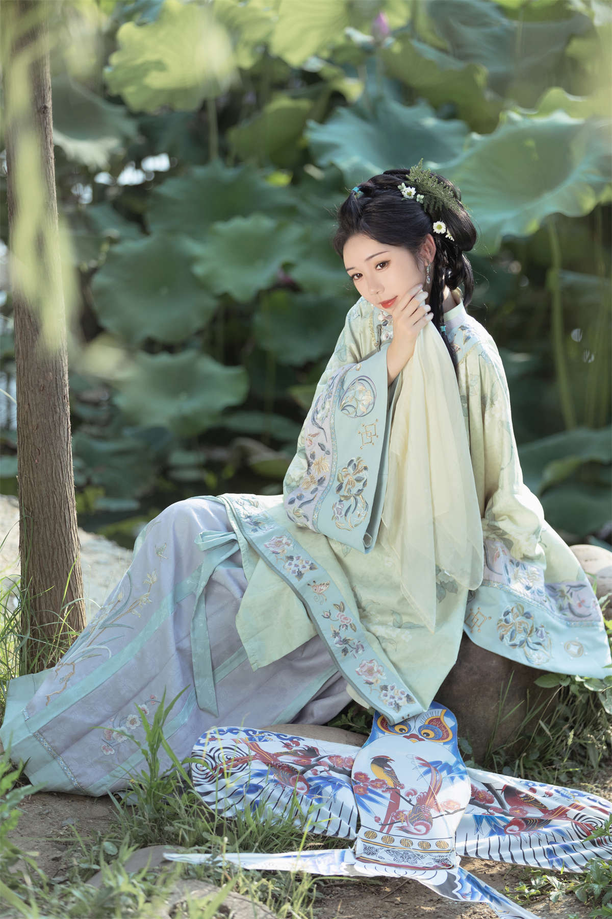 YITUYU艺图语 2023.06.28 菡萏 槐枝-插图1