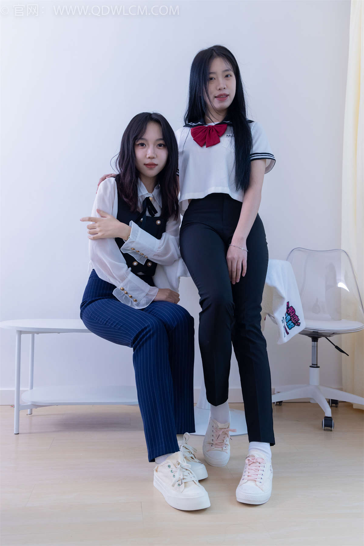 图片[2]-物恋传媒 NO.1835 纱纱&小谷-微风拂过-日更街拍