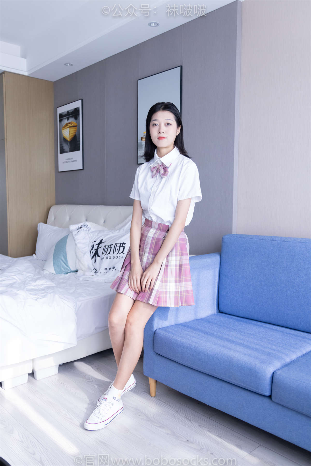 图片[2]-袜啵啵 No.052 瑶瑶-JK制服、帆布鞋、白棉袜、裸足花絮版-日更街拍