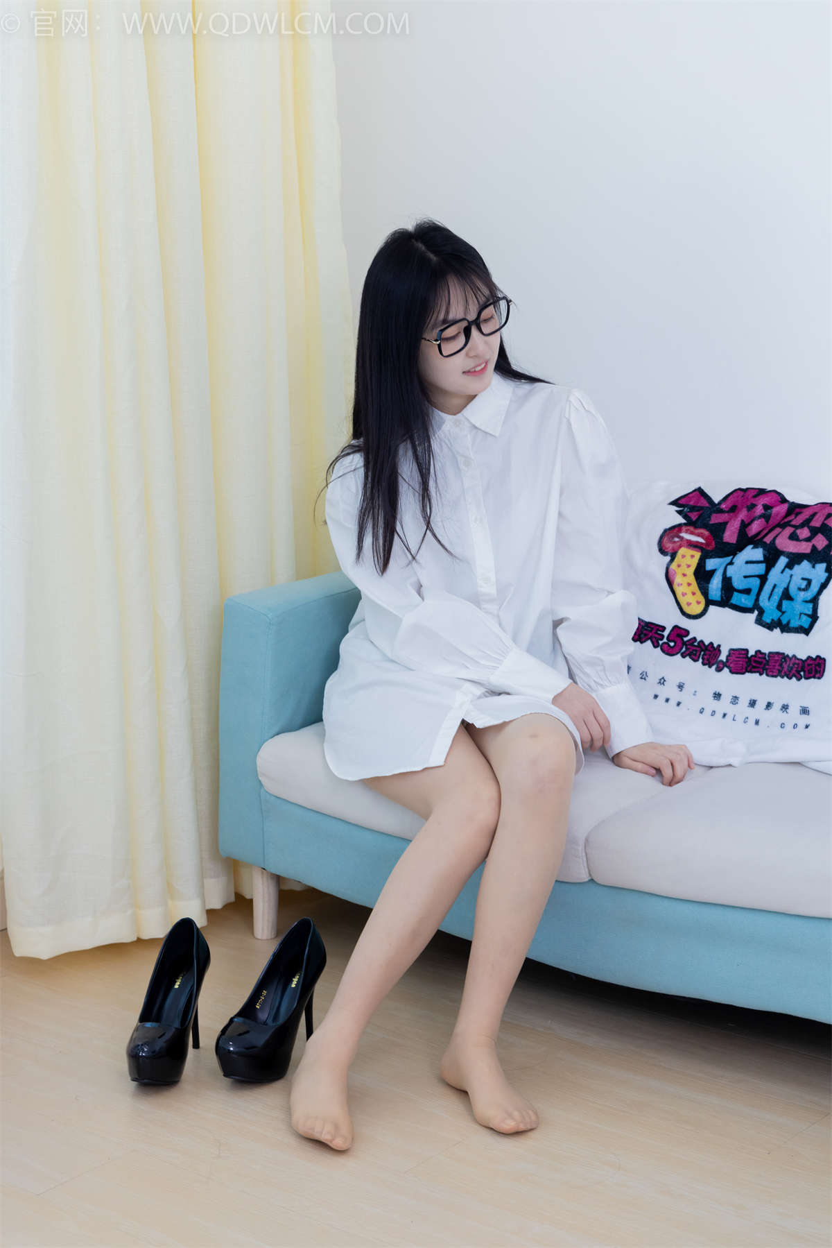 物恋传媒 NO.1836 嘉木-流水潺潺-日更街拍