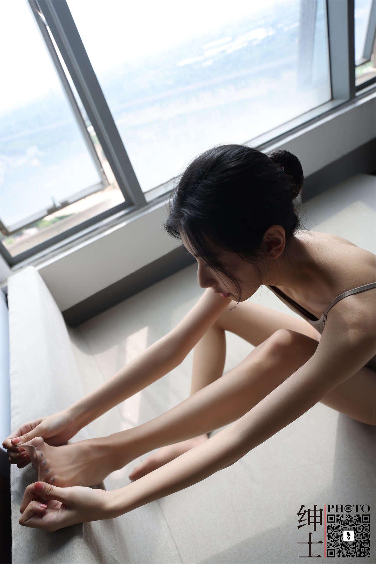 图片[2]-SHENSHI绅士 SS076 哈哈-日更街拍