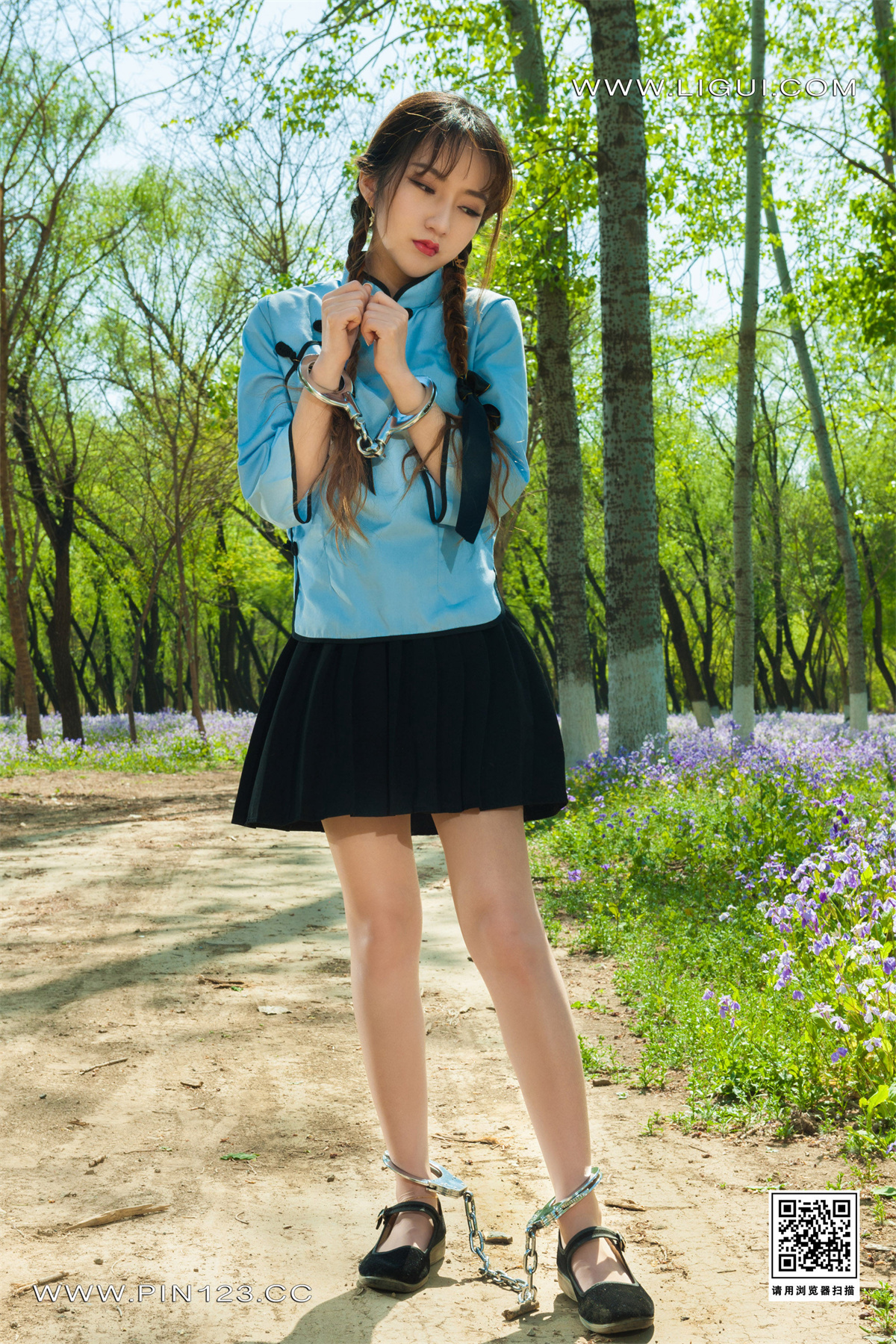 Ligui丽柜 2023.05.04 荒野镣铐 汐汐-日更街拍