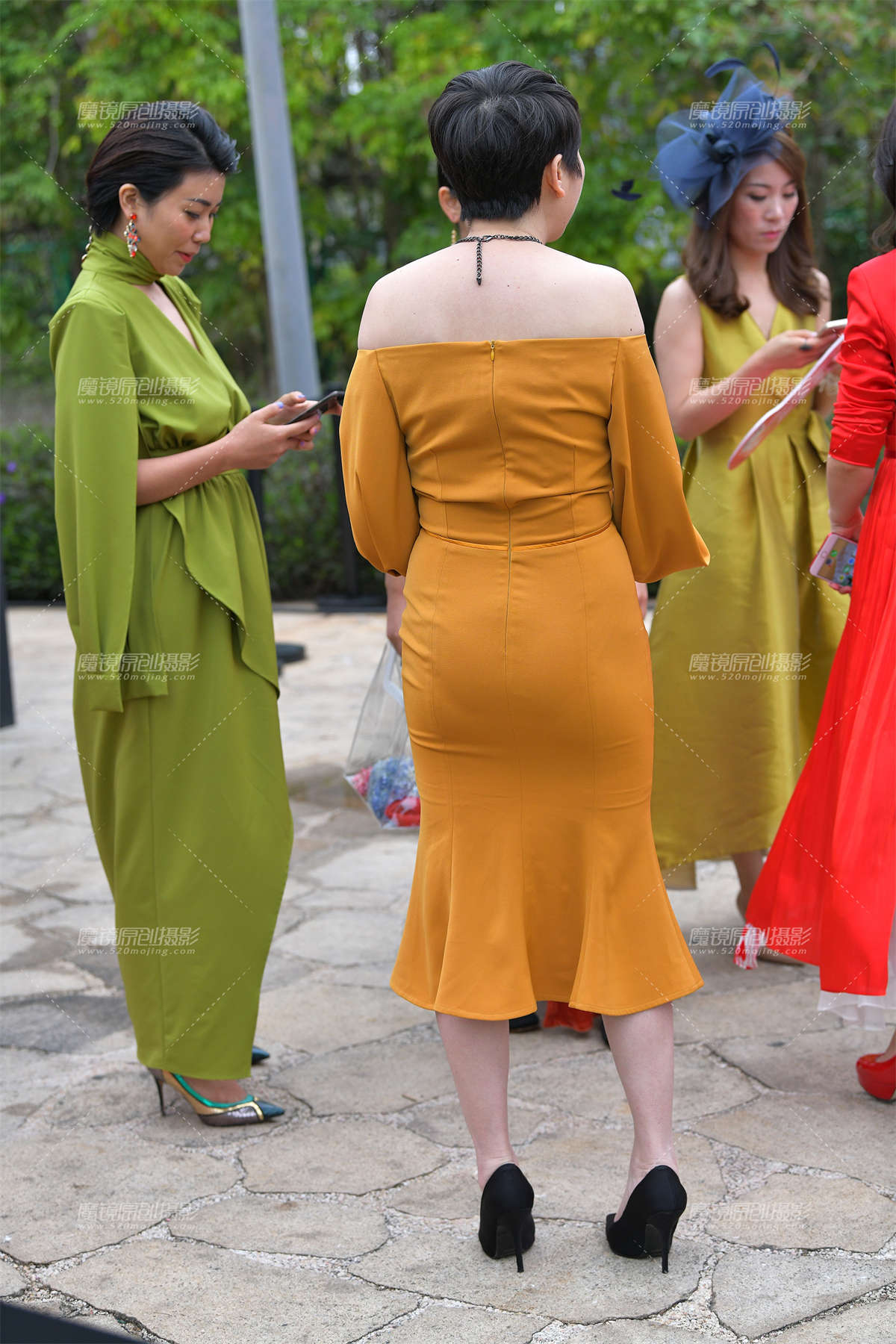 图片[2]-自信的贵妇-日更街拍