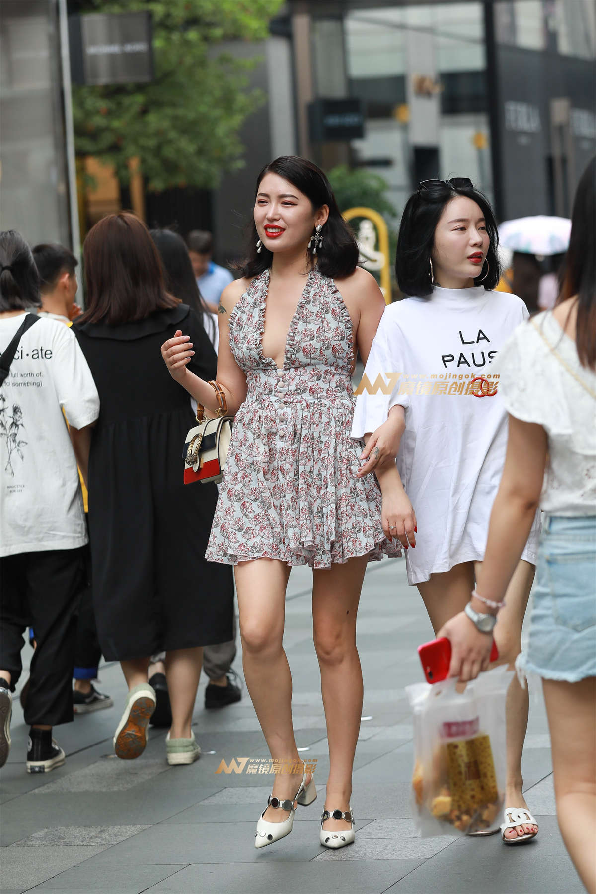 【凯恩赛帖】性感镂空裙-日更街拍