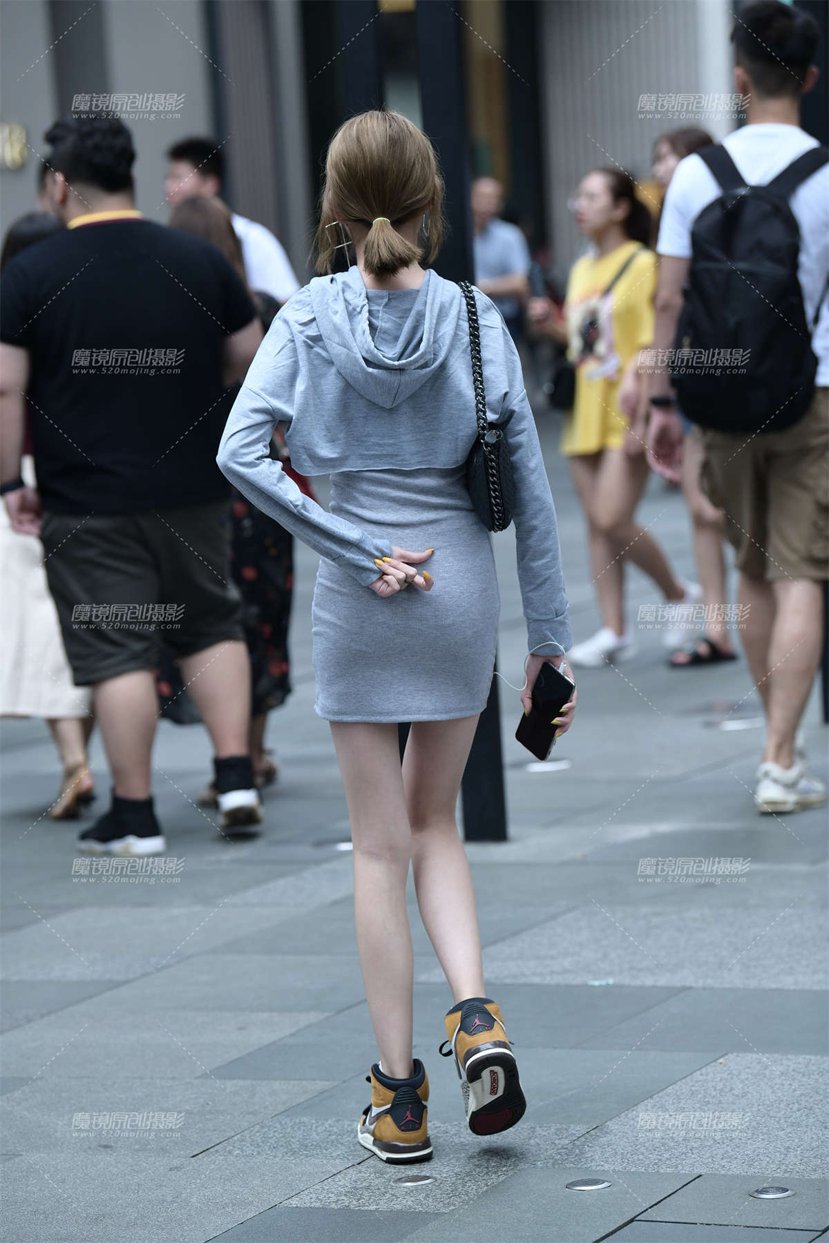 图片[2]-【慕容笙赛贴】包臀裙美女-日更街拍