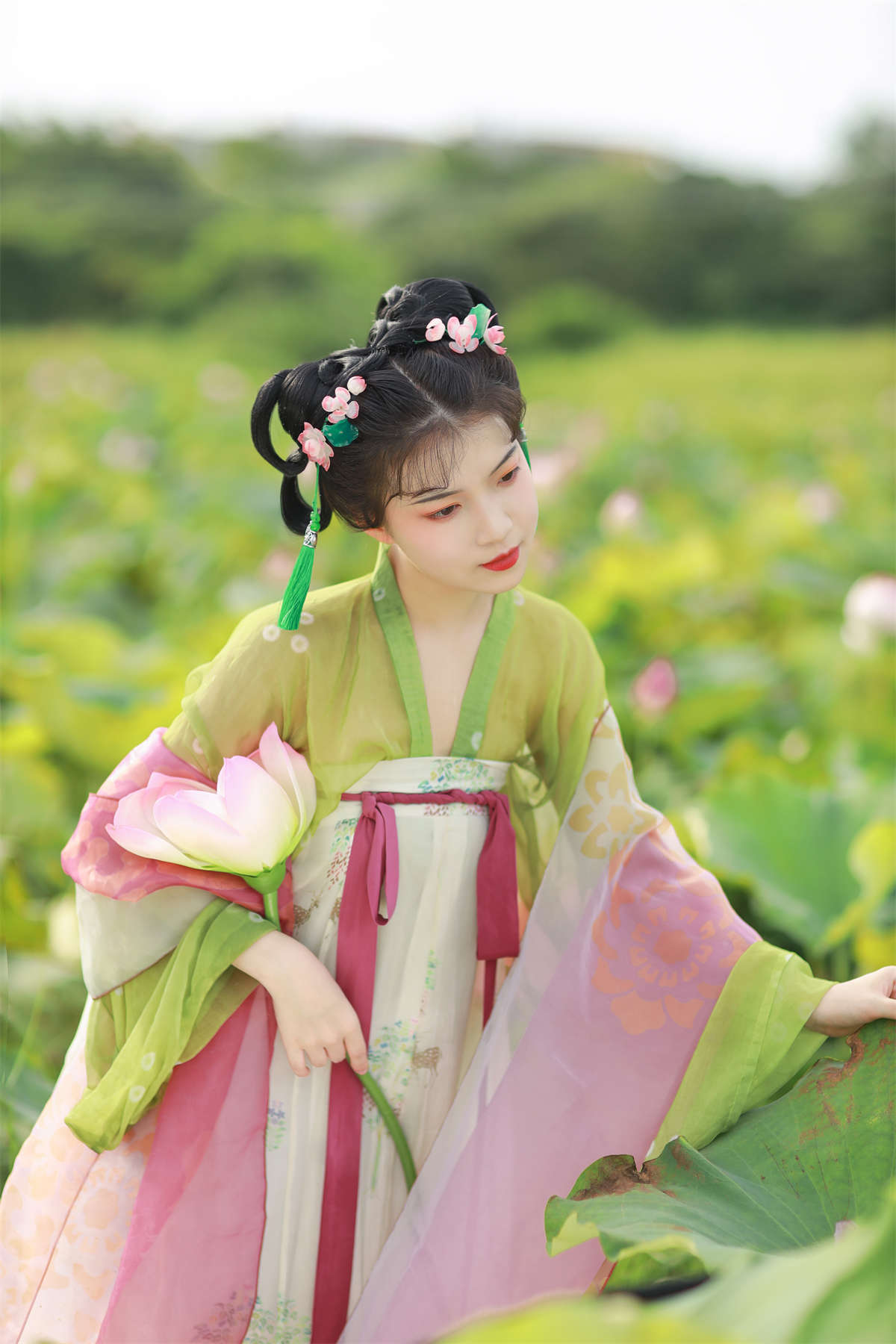 YITUYU艺图语 2022.08.03 荷花少女 我超白_插图1