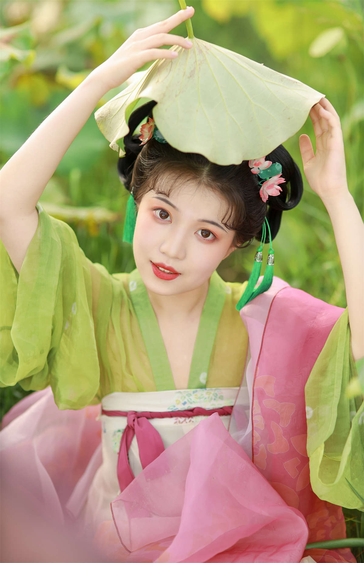 YITUYU艺图语 2022.08.03 荷花少女 我超白_-日更街拍