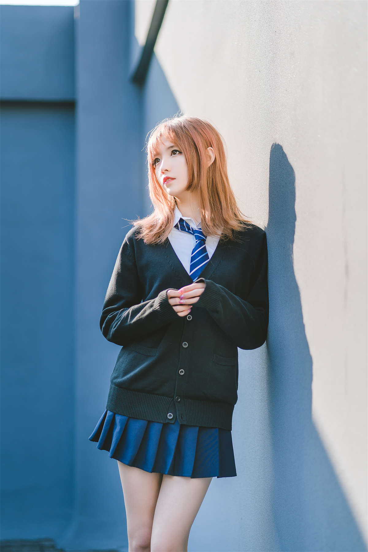 YITUYU艺图语 2023.06.29 天台jk写真 橙蚊蚊Agent-日更街拍