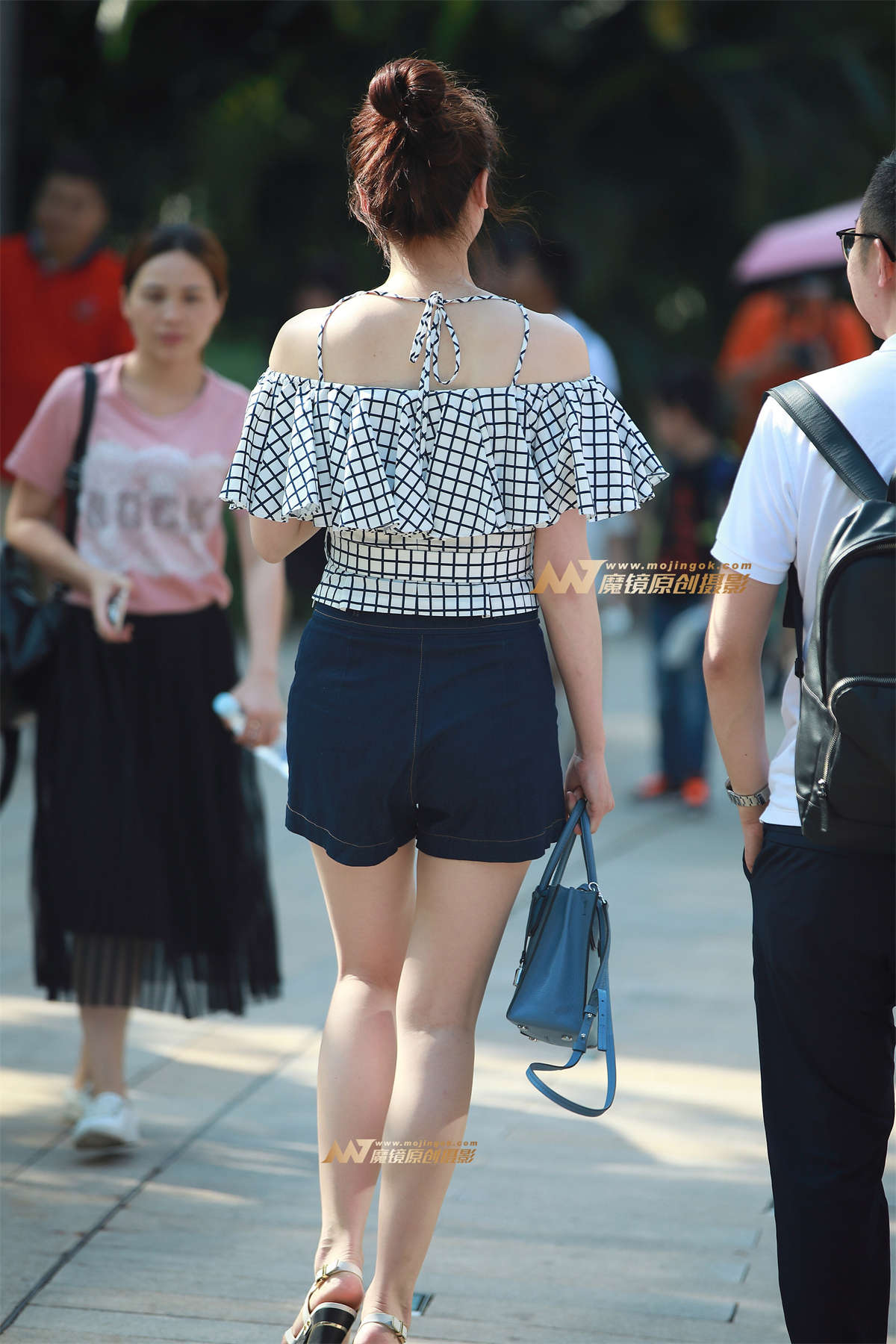 图片[2]-【风舞赛贴】短裤，裸腿，漂亮小姐姐-日更街拍