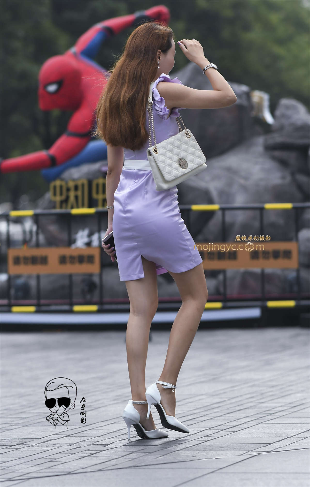 图片[2]-长发紧裙高跟鞋包裹出绝美身材-日更街拍