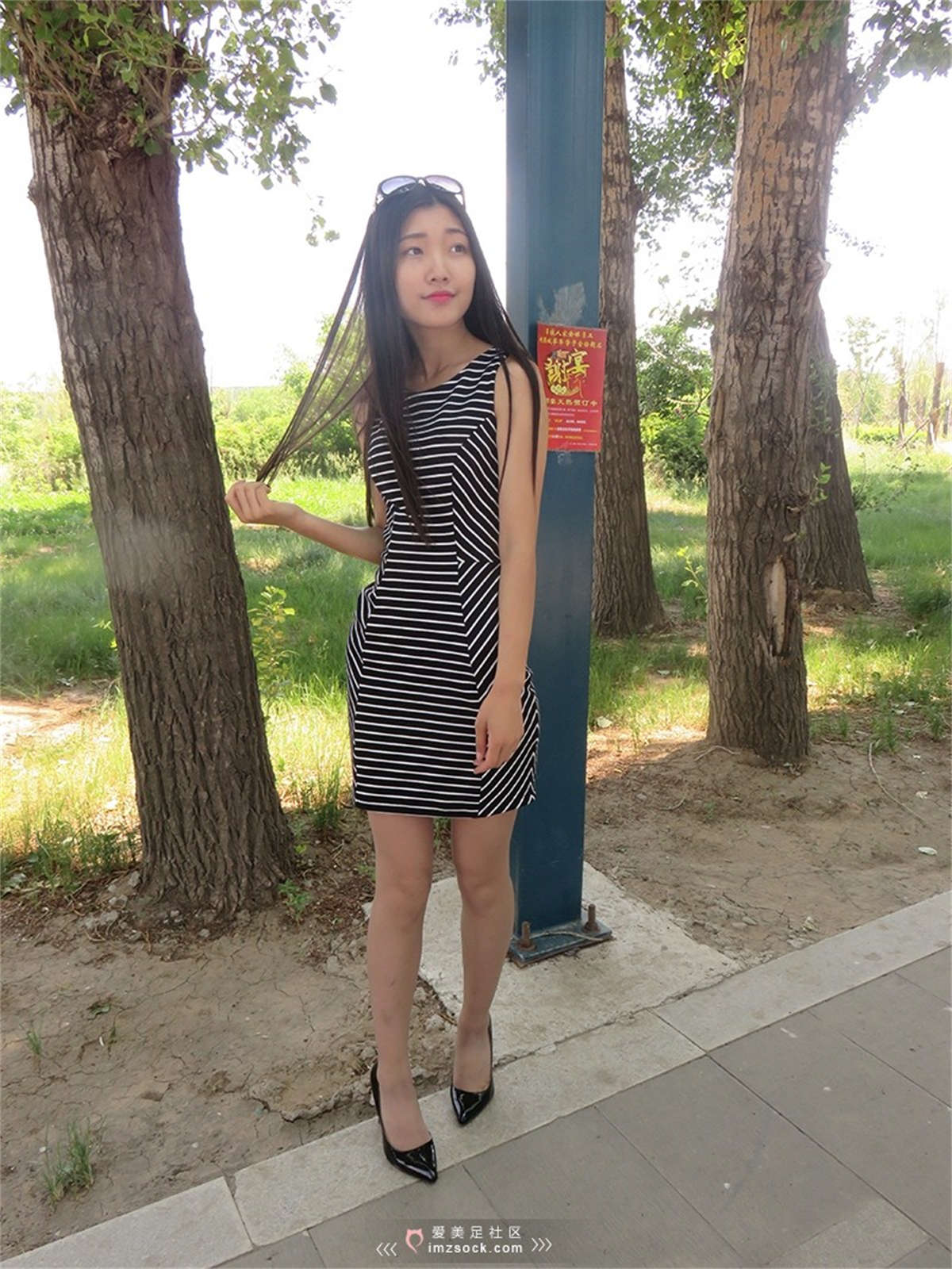 图片[2]-MZSOCK-2018 No.301 肉丝小姐姐-日更街拍