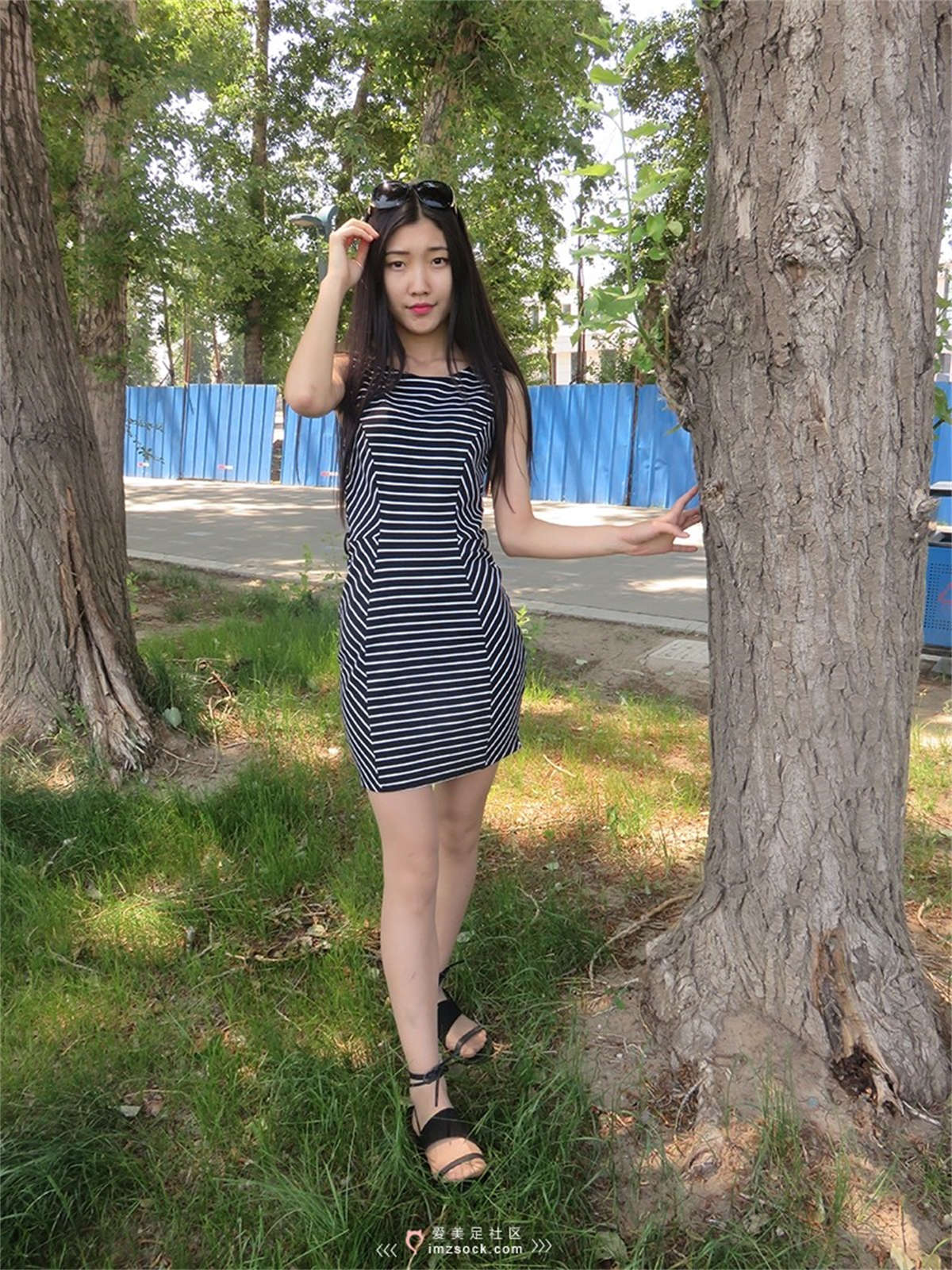 MZSOCK-2018 No.301 肉丝小姐姐-日更街拍