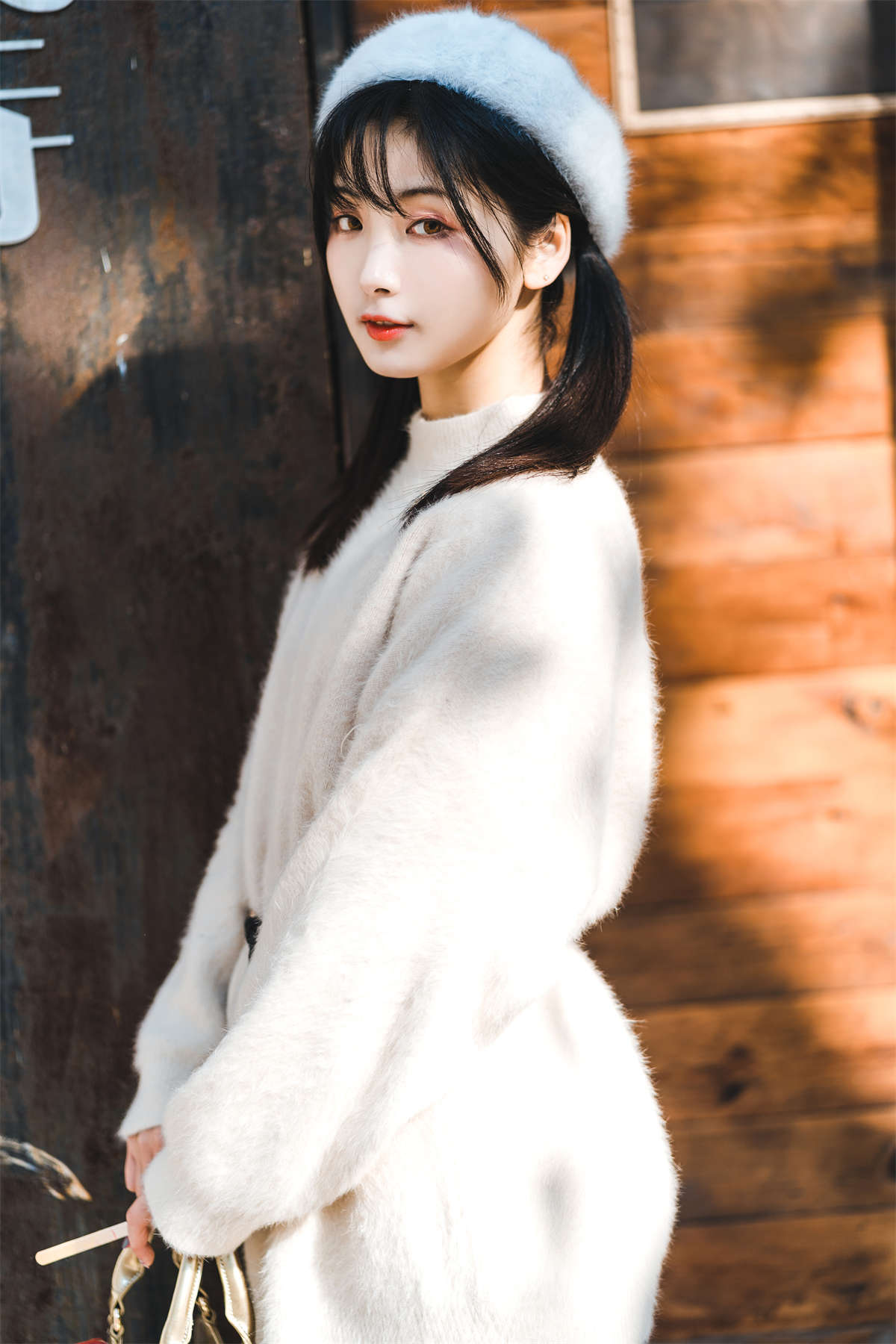 YITUYU艺图语 2023.06.28 武康少女写真 瘾卿-日更街拍