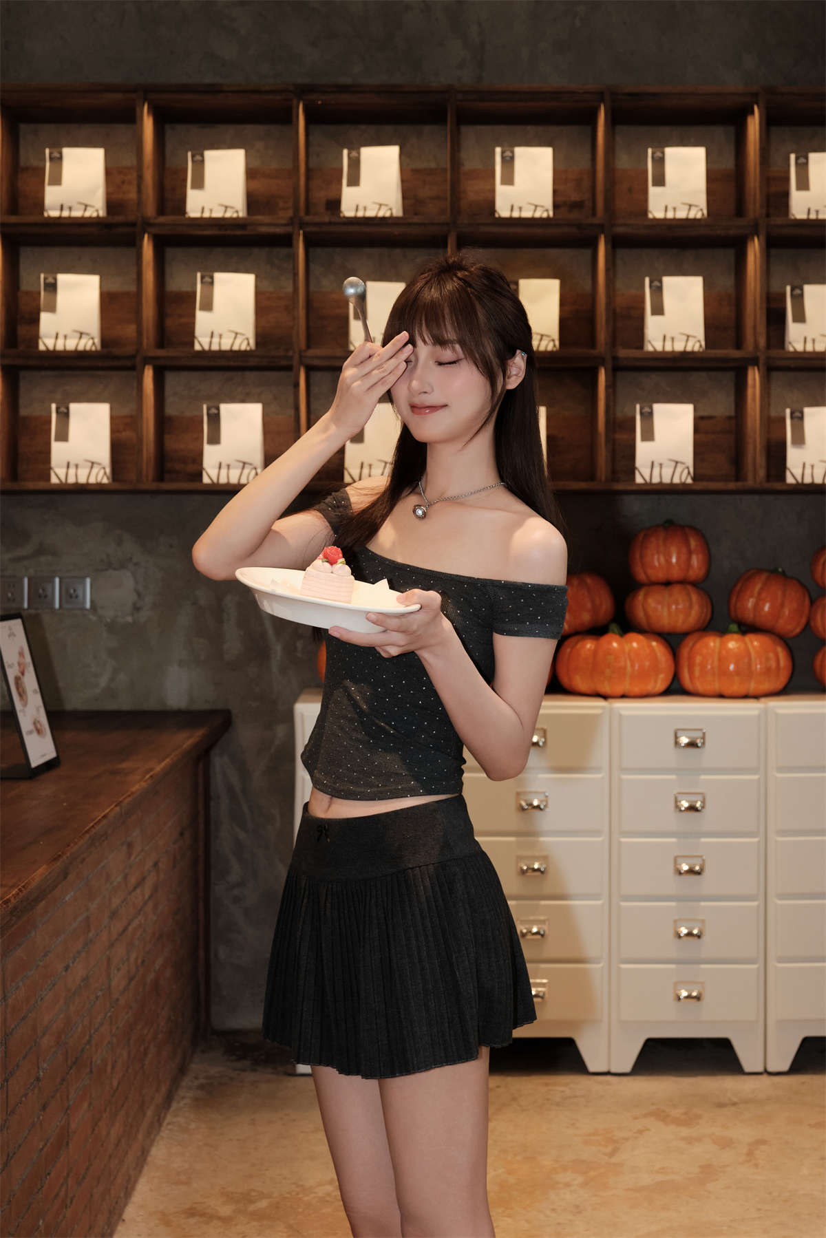 YITUYU艺图语 2024.10.01 面包女孩 陈年小九插图1