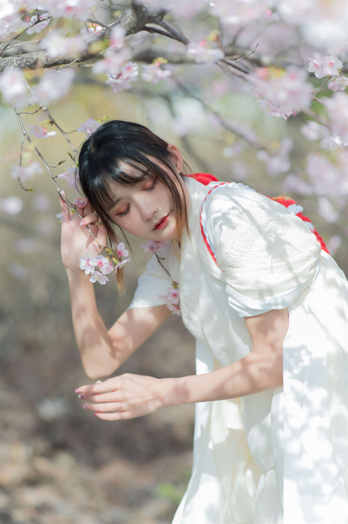 YITUYU艺图语 2022.06.30 樱语 兔子Zzz不吃胡萝卜-日更街拍