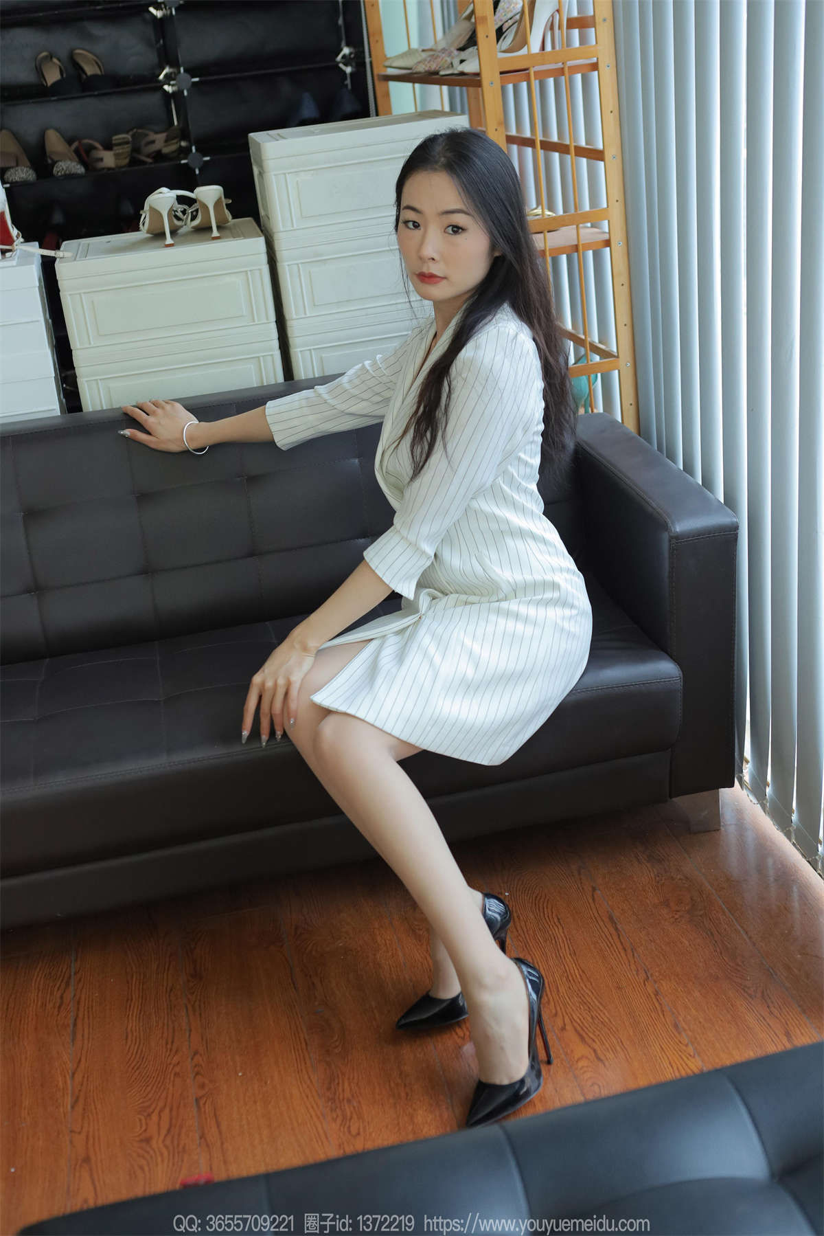 IESS异思趣向 2024.02.15 丝享家1664：小金 知性女士-日更街拍