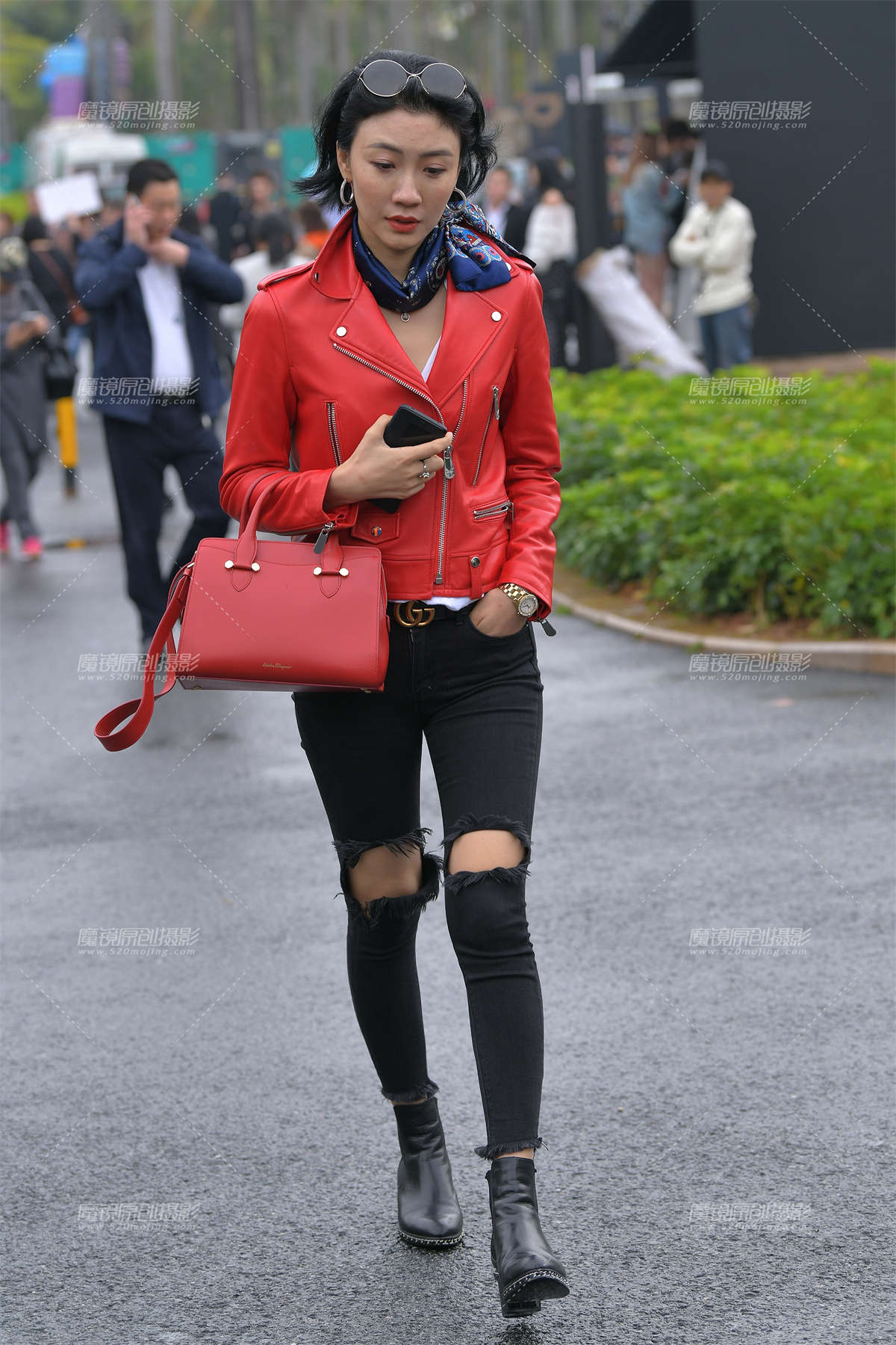 【视觉冲击赛贴】穿古驰的紧牛翘臀 贵妇-日更街拍