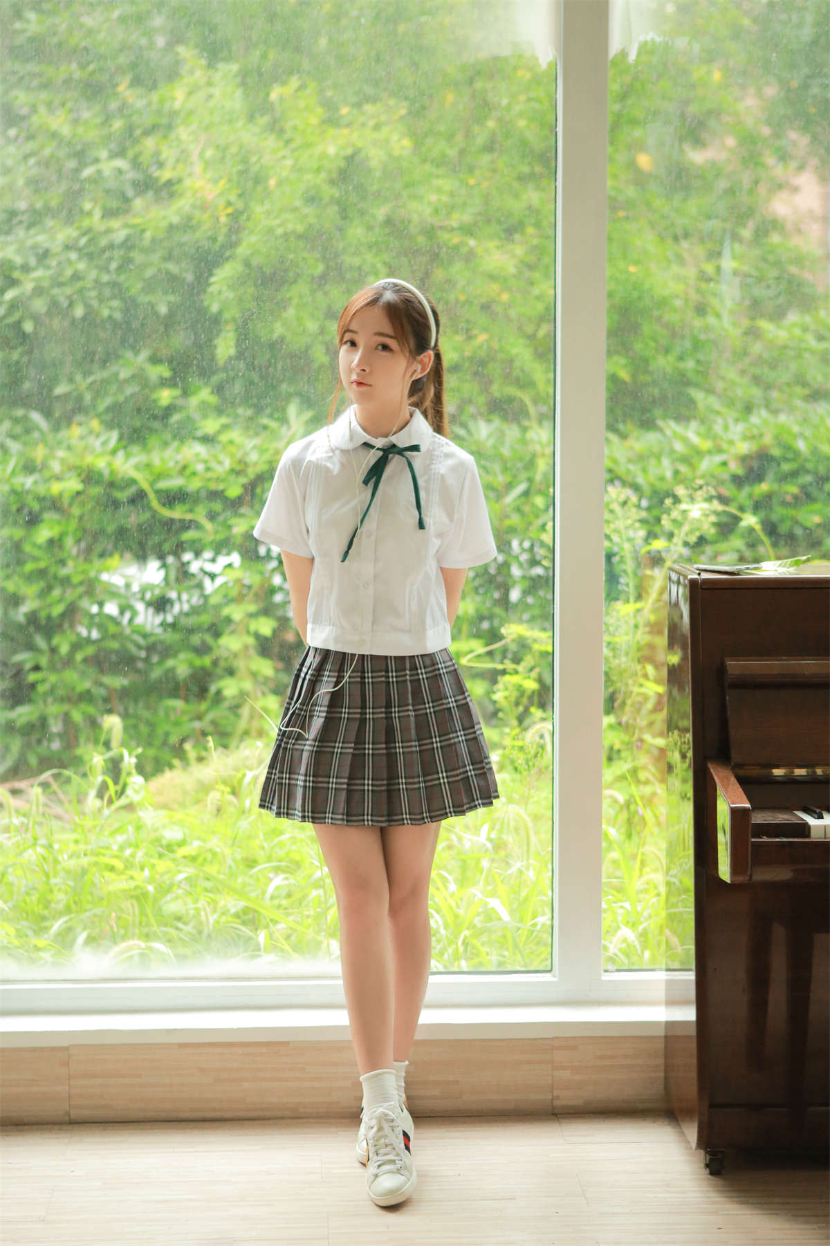 YITUYU艺图语 2022.06.15 四月物语 SNH48-徐诗琪-日更街拍