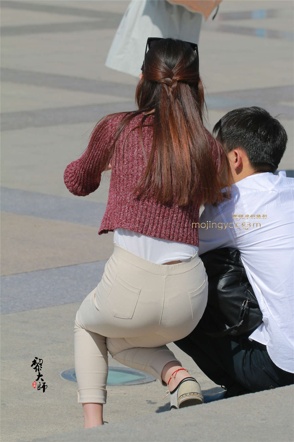 紧身薄裤妹妹的各种........（50P）-日更街拍