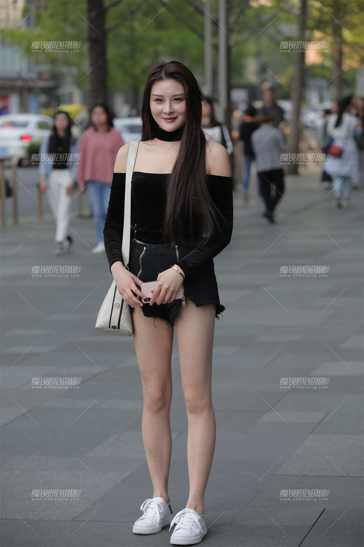 热裤美女-日更街拍