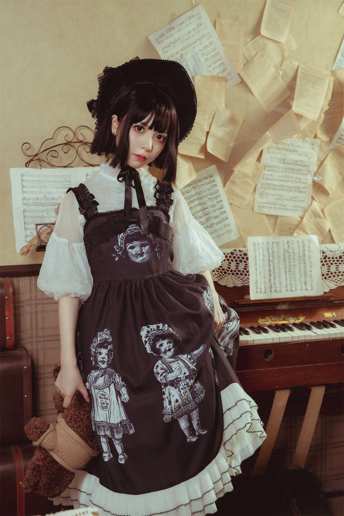 YITUYU艺图语 2023.05.23 田园洛丽塔洋装 桐子没肉吃-日更街拍