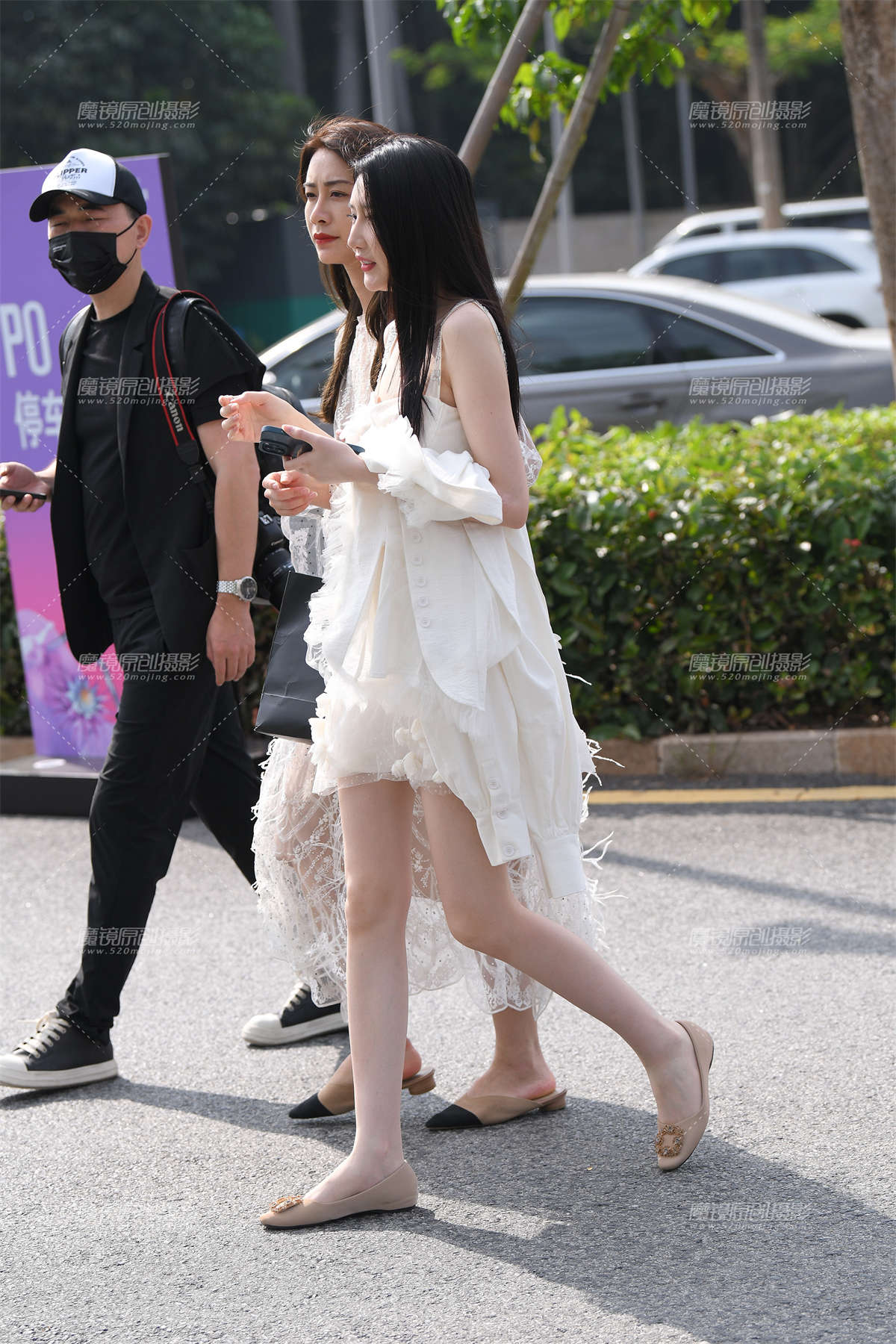 图片[2]-白皙美腿小仙女-日更街拍