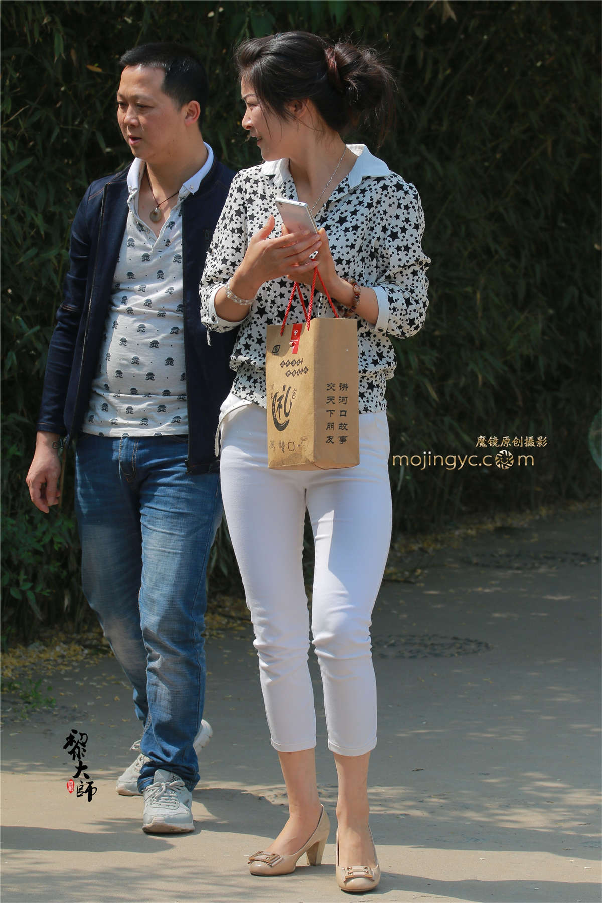 图片[2]-紧薄白裤美熟女（50P）-日更街拍