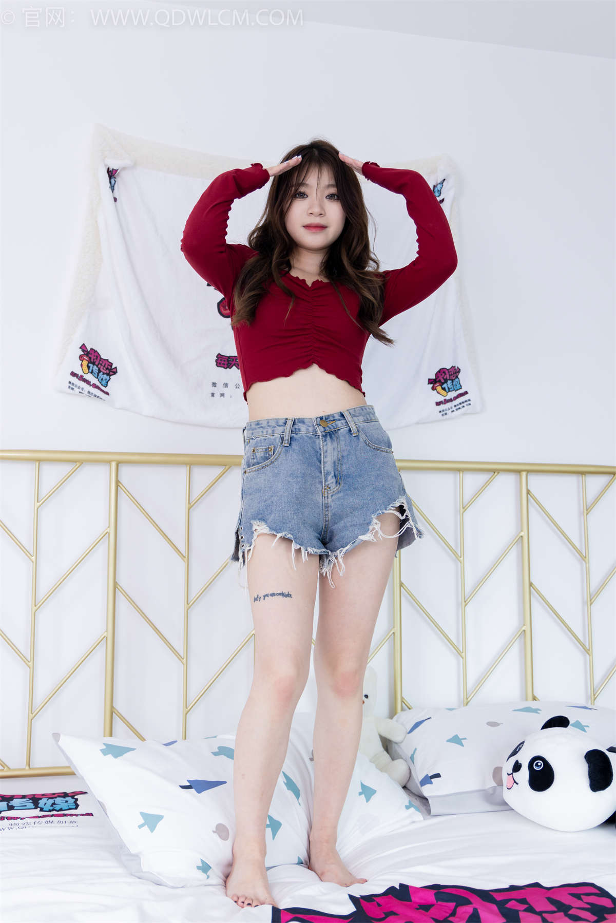 物恋传媒 NO.1591 闪闪-娇艳玫瑰-日更街拍