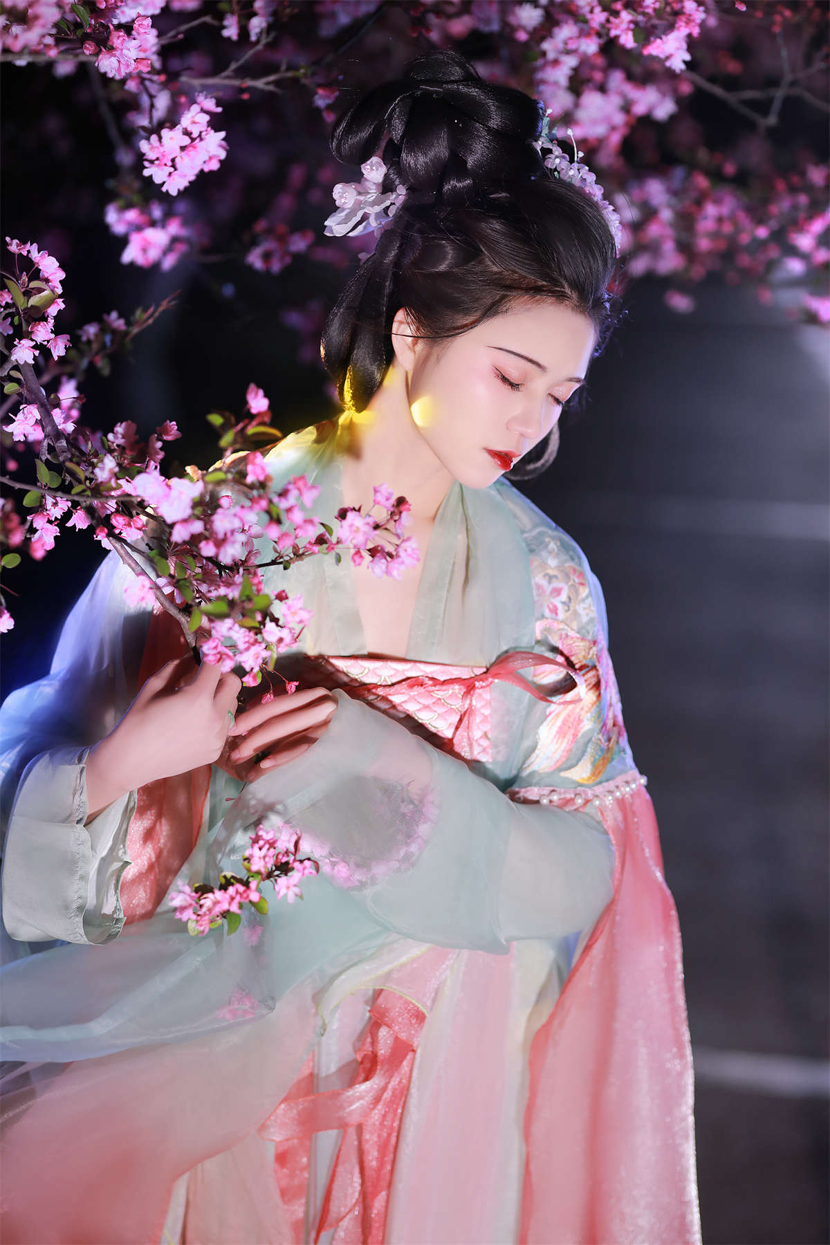 YITUYU艺图语 2023.06.29 海棠依旧 吾岁插图1