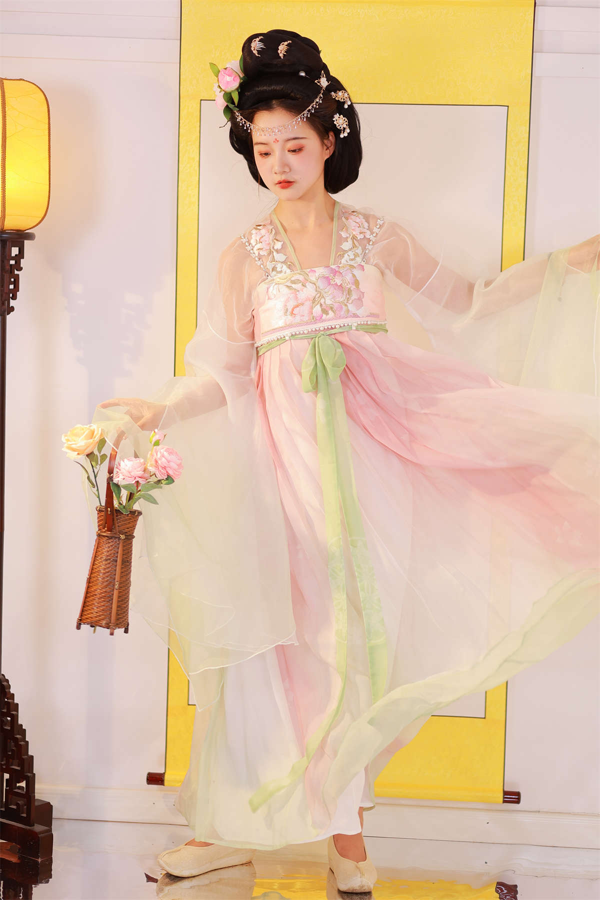 YITUYU艺图语 2023.06.30 仕女图 柚二白白插图1