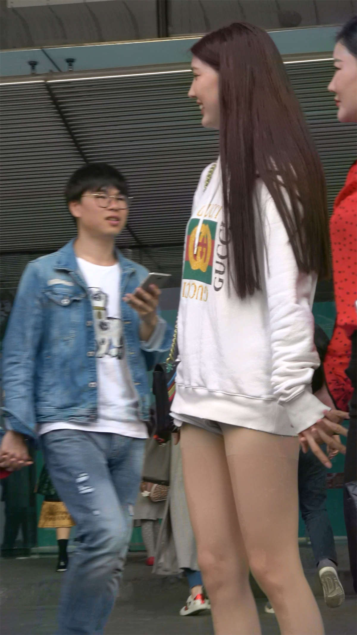 图片[2]-超短热裤丝袜美腿美丽小姐姐-日更街拍