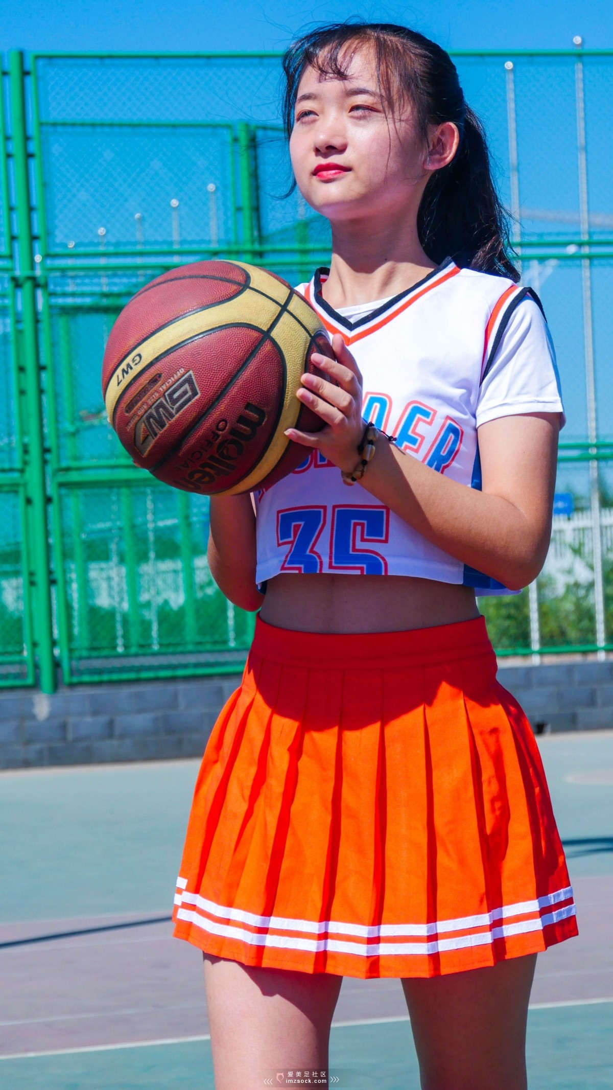 MZSOCK-2018 No.310 娜娜-日更街拍