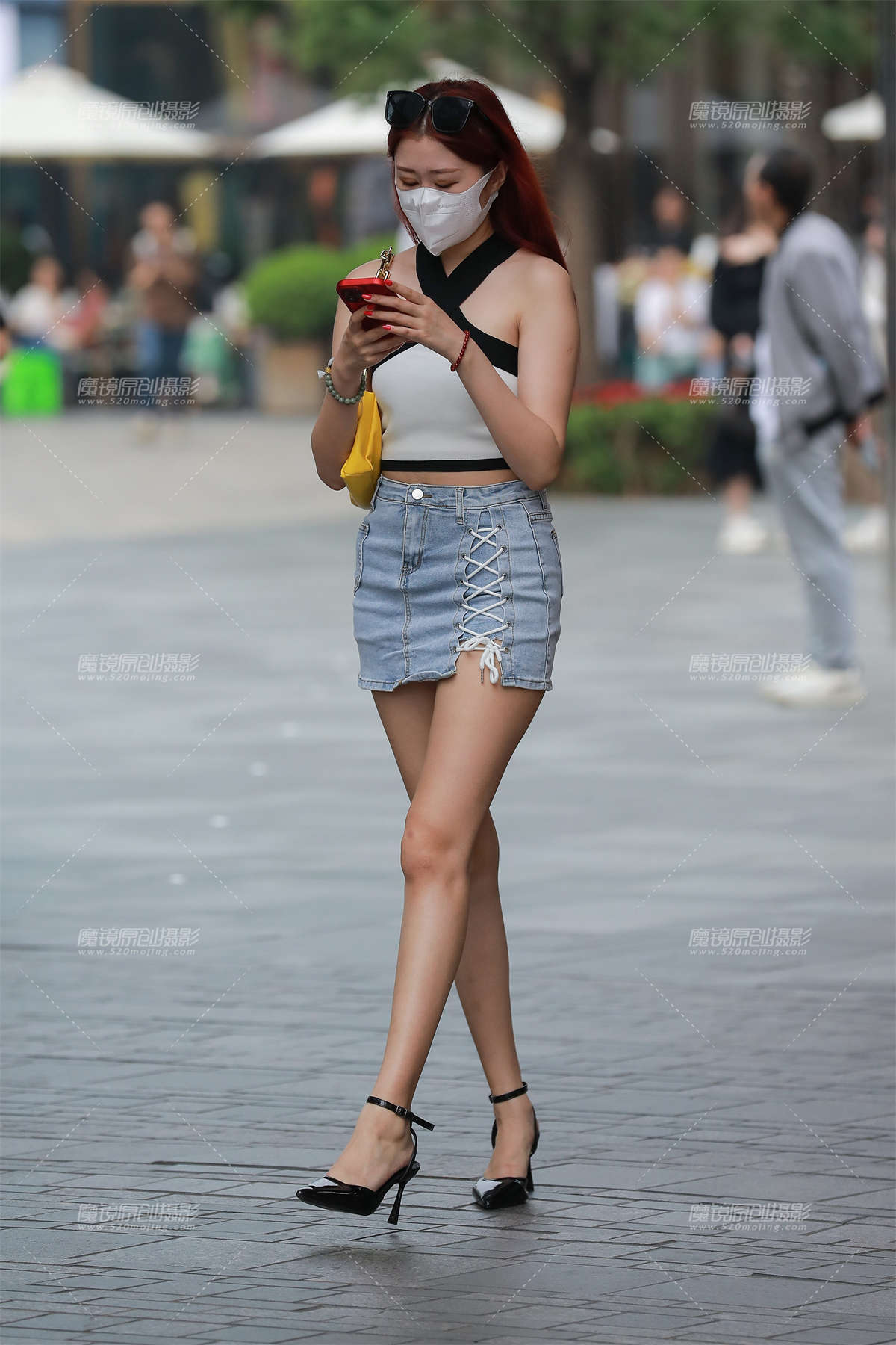 长腿高跟包臀裙美女-日更街拍