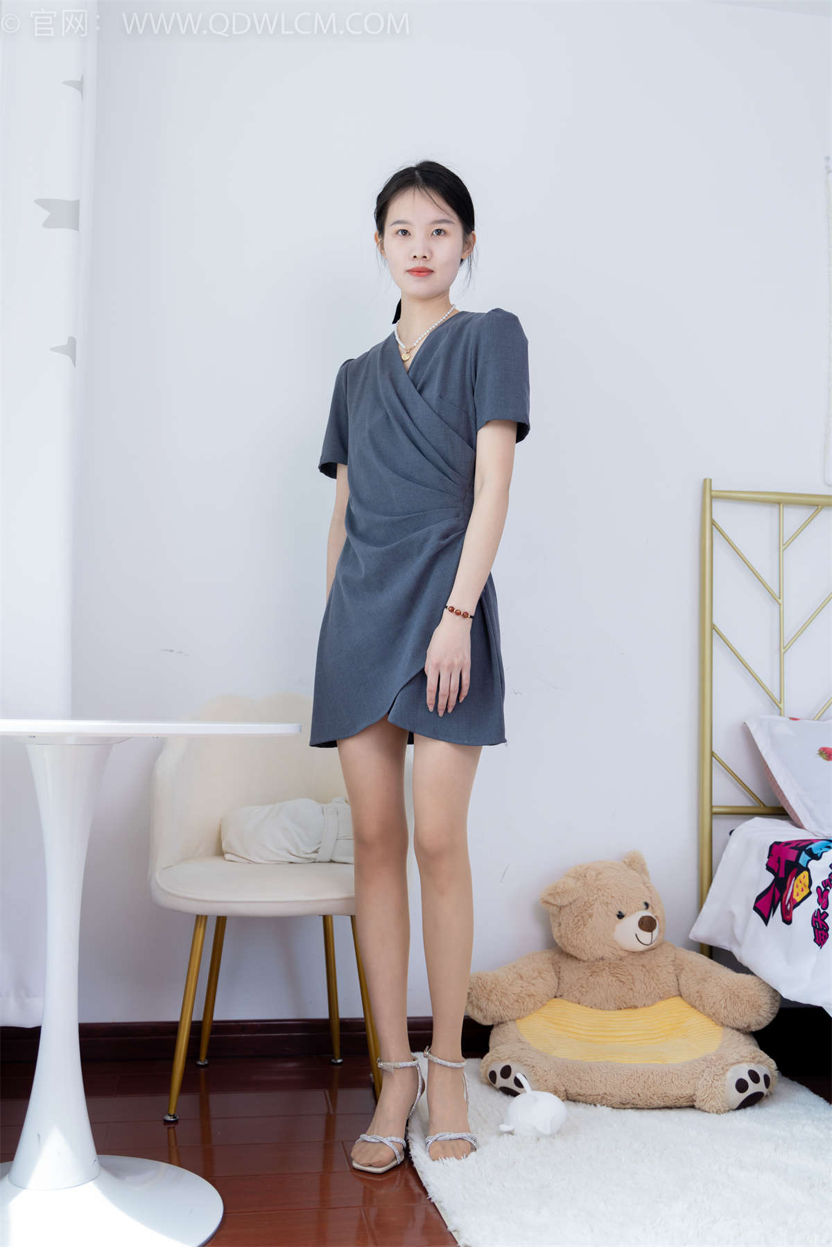 物恋传媒 NO.1572 颜颜-爱人错过-日更街拍